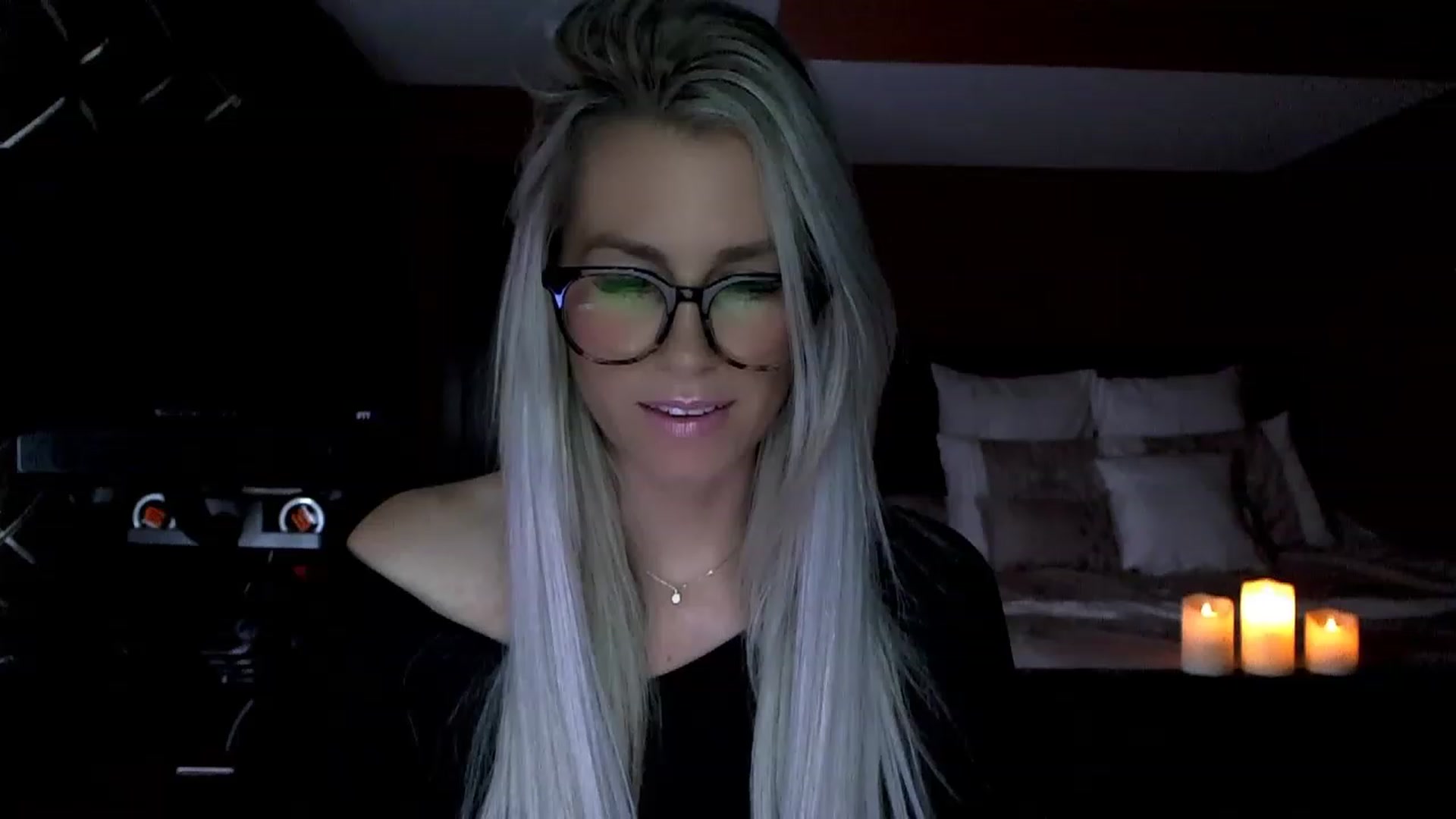 Gallery image thumbnail from Cora9's myfreecams stream on, 12/02/2022, 06:07 image 8 of 20