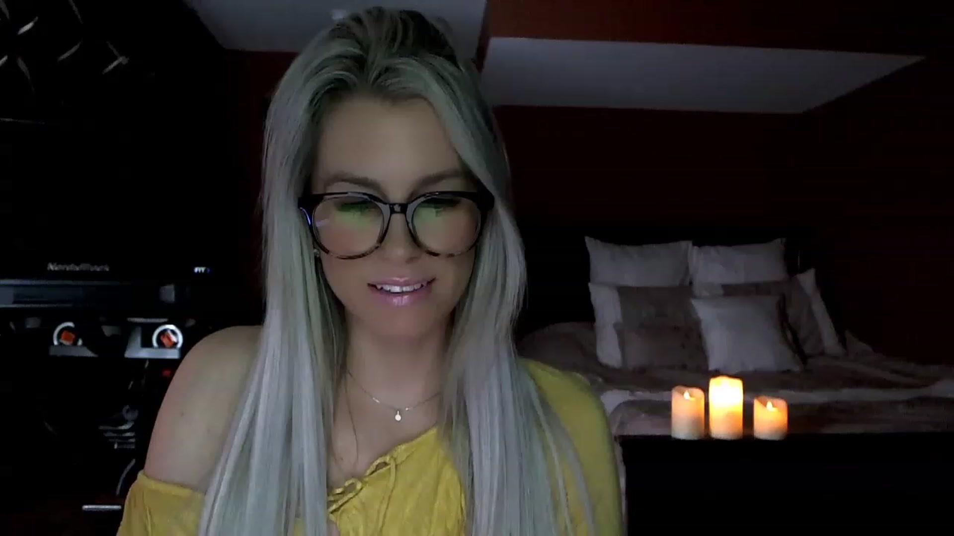 Gallery image thumbnail from Cora9's myfreecams stream on, 12/07/2022, 05:29 image 9 of 20