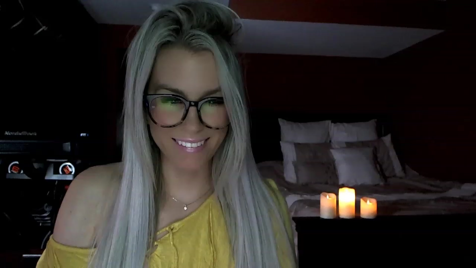 Gallery image thumbnail from Cora9's myfreecams stream on, 12/07/2022, 05:29 image 1 of 20