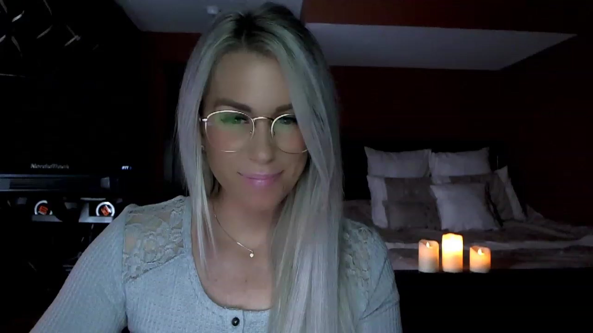 Gallery image thumbnail from Cora9's myfreecams stream on, 12/09/2022, 05:57 image 5 of 20