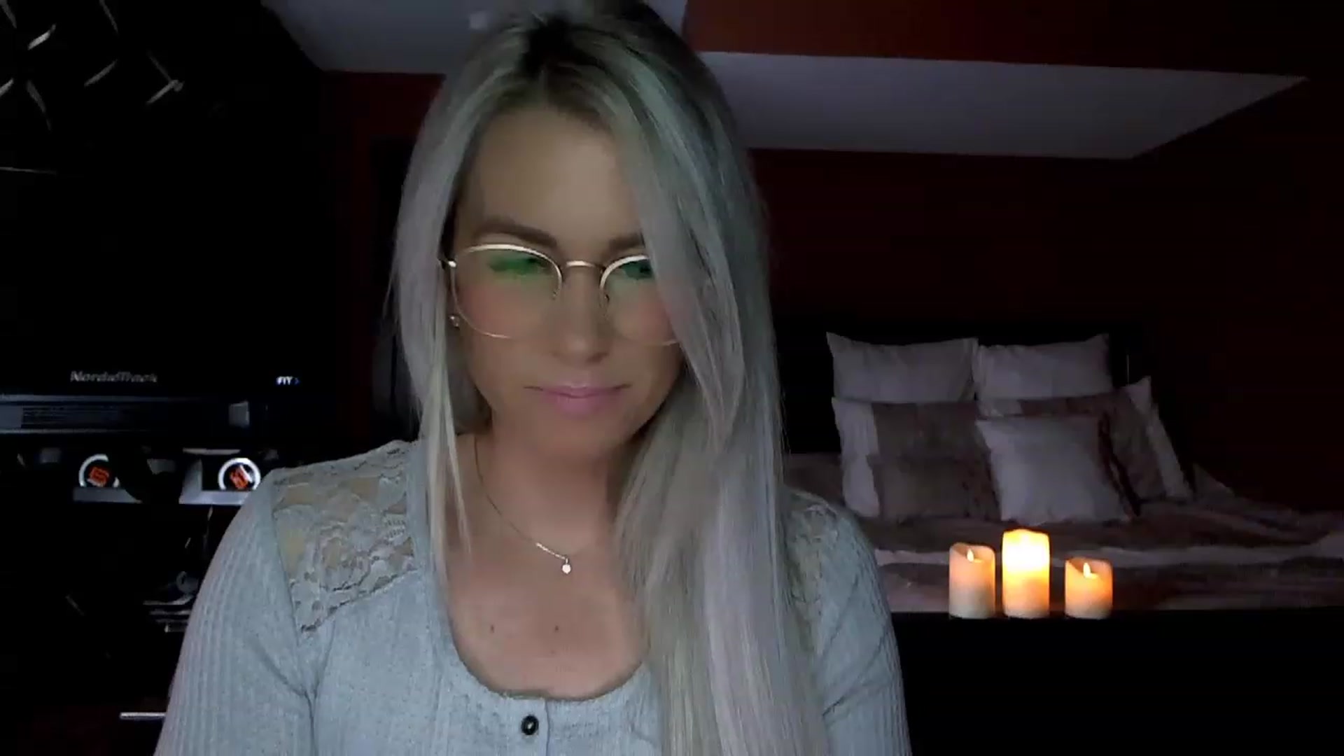 Gallery image thumbnail from Cora9's myfreecams stream on, 12/09/2022, 05:57 image 3 of 20