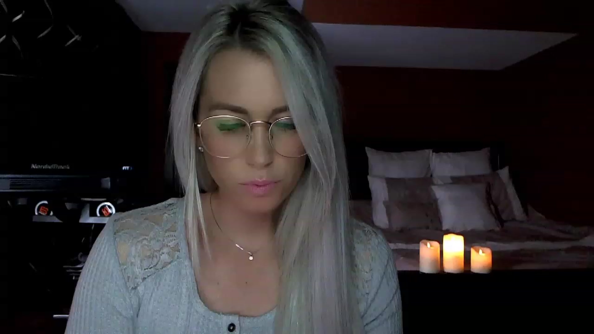 Gallery image thumbnail from Cora9's myfreecams stream on, 12/09/2022, 05:57 image 2 of 20