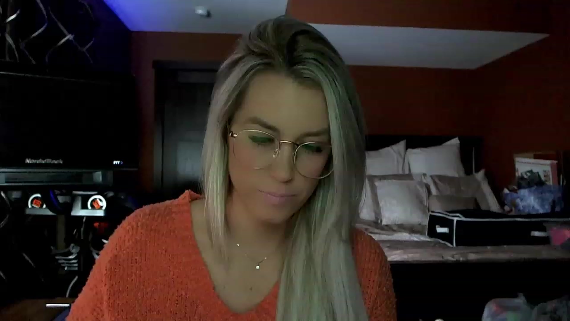Gallery image thumbnail from Cora9's myfreecams stream on, 12/23/2022, 05:55 image 5 of 20