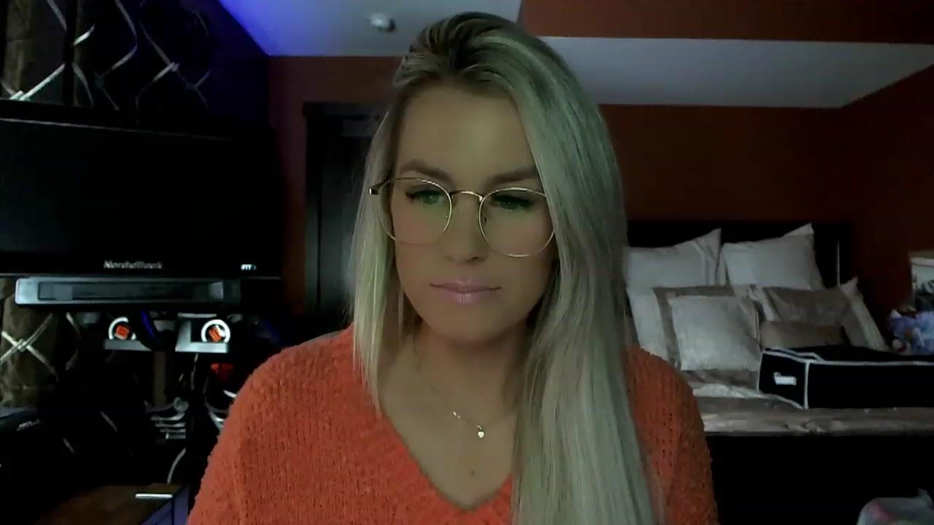 Gallery image thumbnail from Cora9's myfreecams stream on, 12/23/2022, 05:55 image 10 of 20