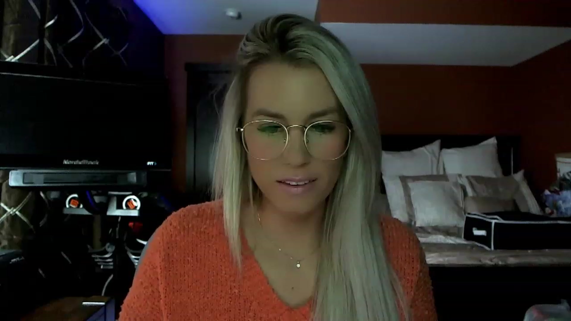 Gallery image thumbnail from Cora9's myfreecams stream on, 12/23/2022, 05:55 image 12 of 20