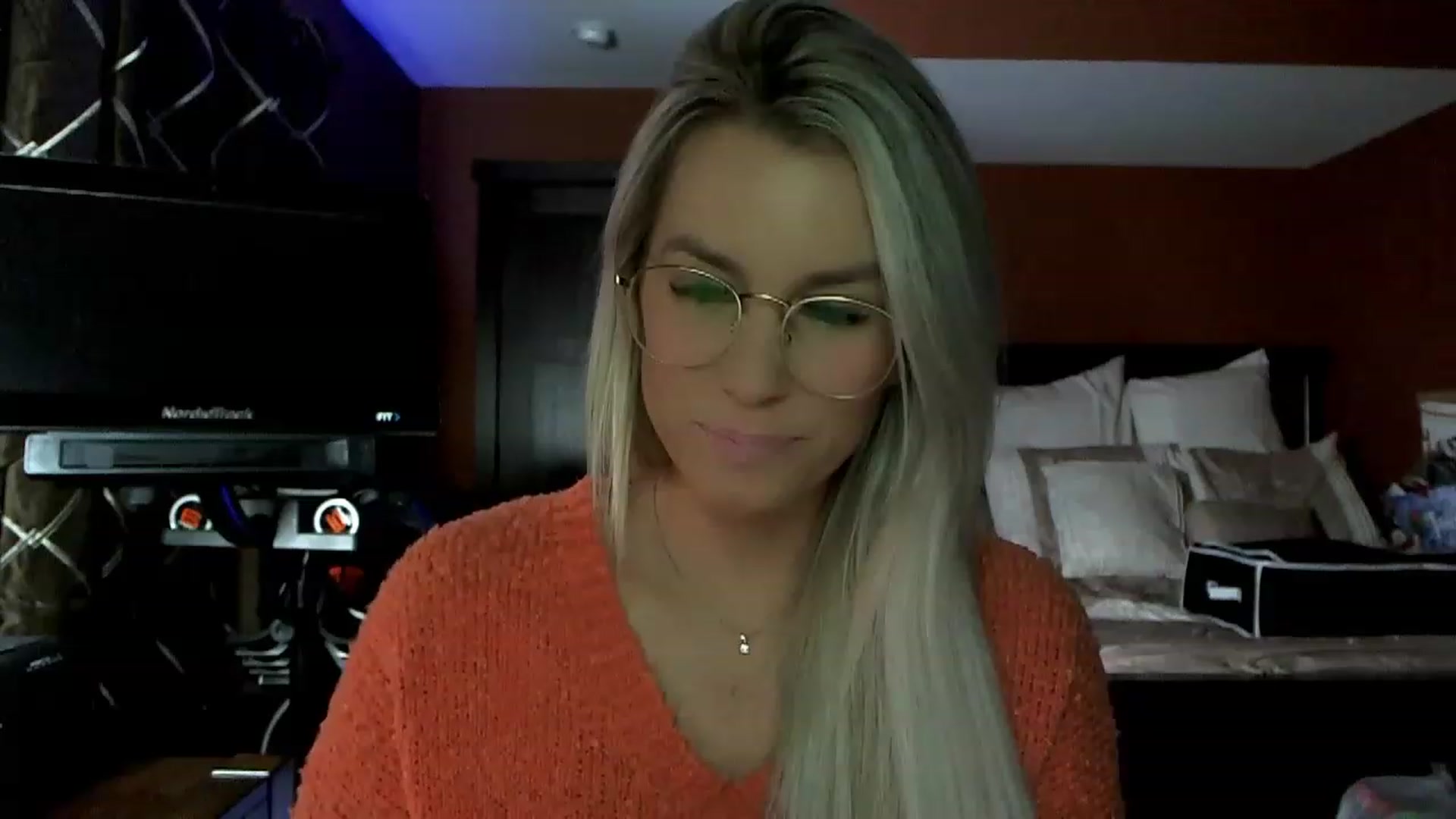 Gallery image thumbnail from Cora9's myfreecams stream on, 12/23/2022, 05:55 image 8 of 20