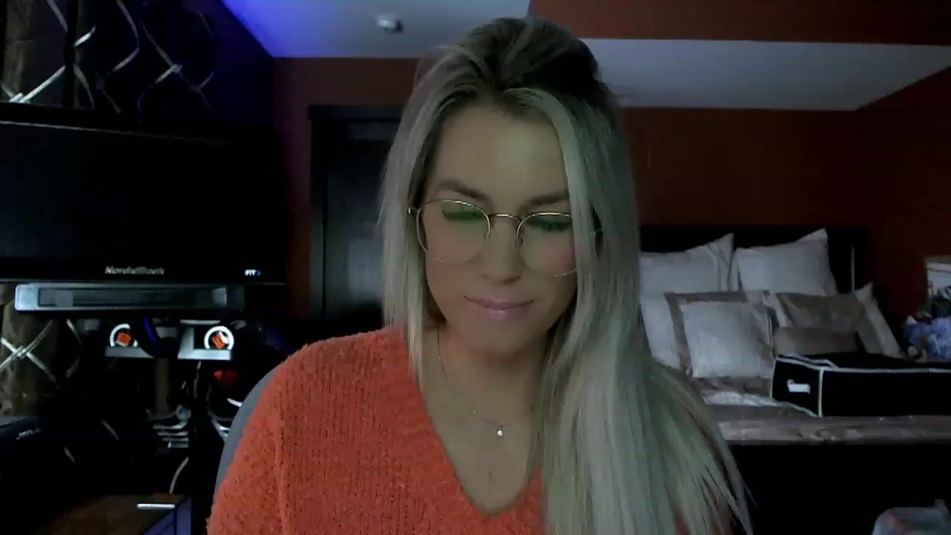 Gallery image thumbnail from Cora9's myfreecams stream on, 12/23/2022, 05:55 image 15 of 20