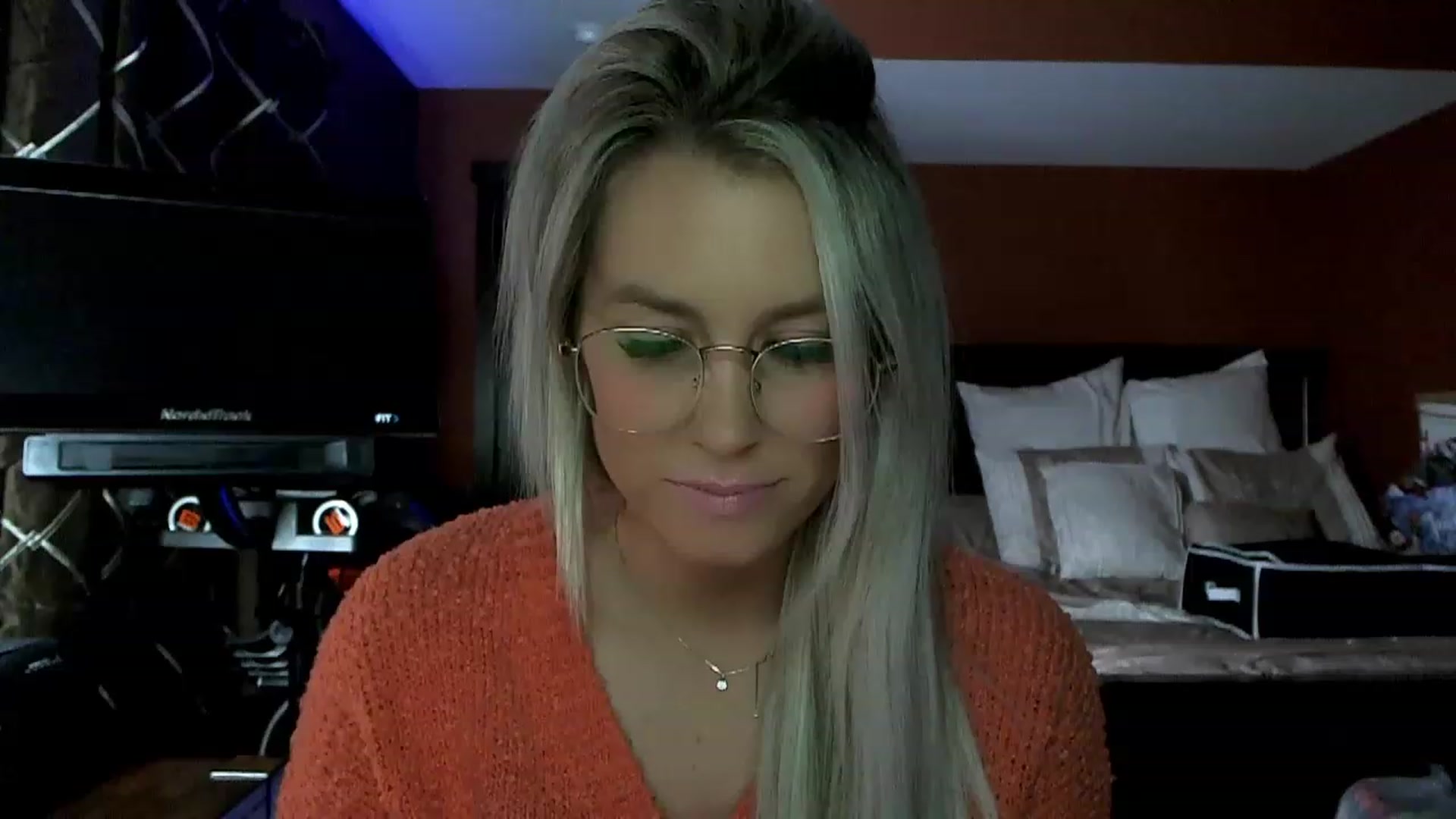 Gallery image thumbnail from Cora9's myfreecams stream on, 12/23/2022, 05:55 image 20 of 20
