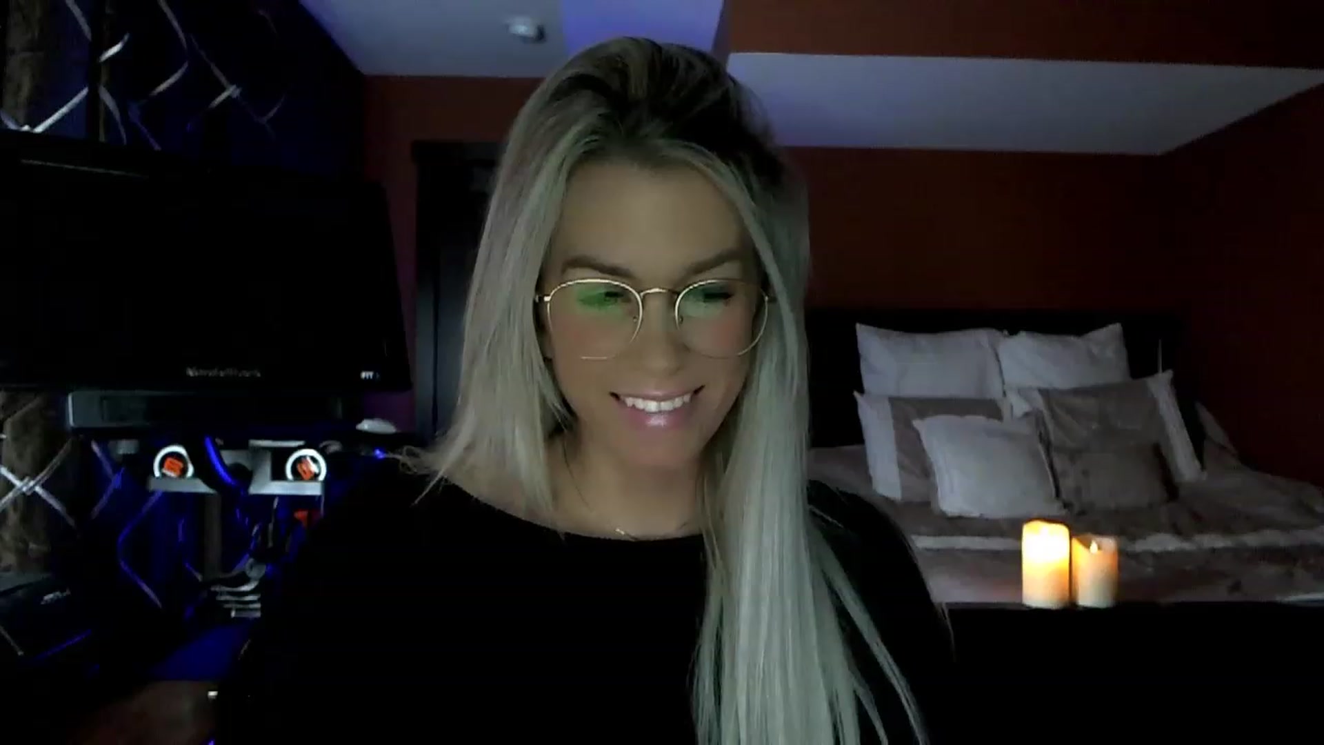 Gallery image thumbnail from Cora9's myfreecams stream on, 12/28/2022, 05:33 image 11 of 20