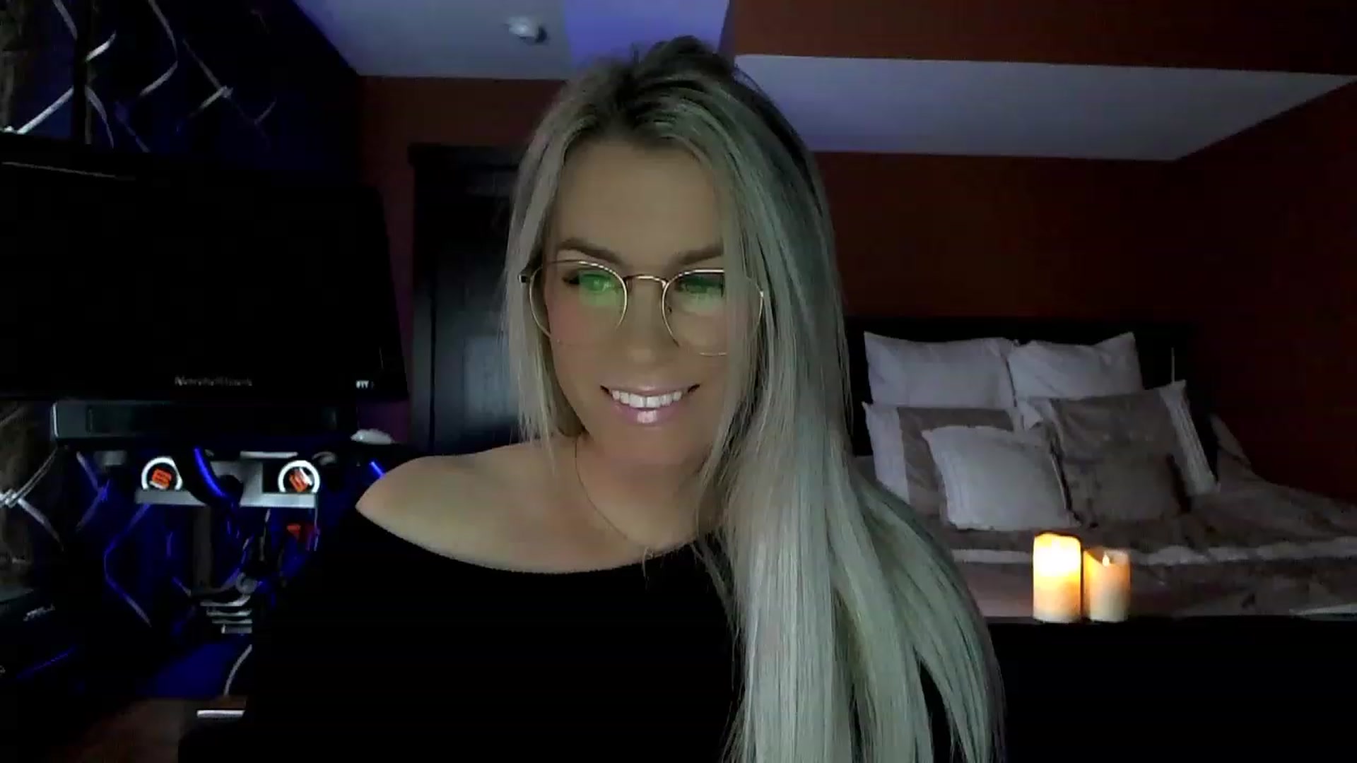 Gallery image thumbnail from Cora9's myfreecams stream on, 12/28/2022, 05:33 image 3 of 20