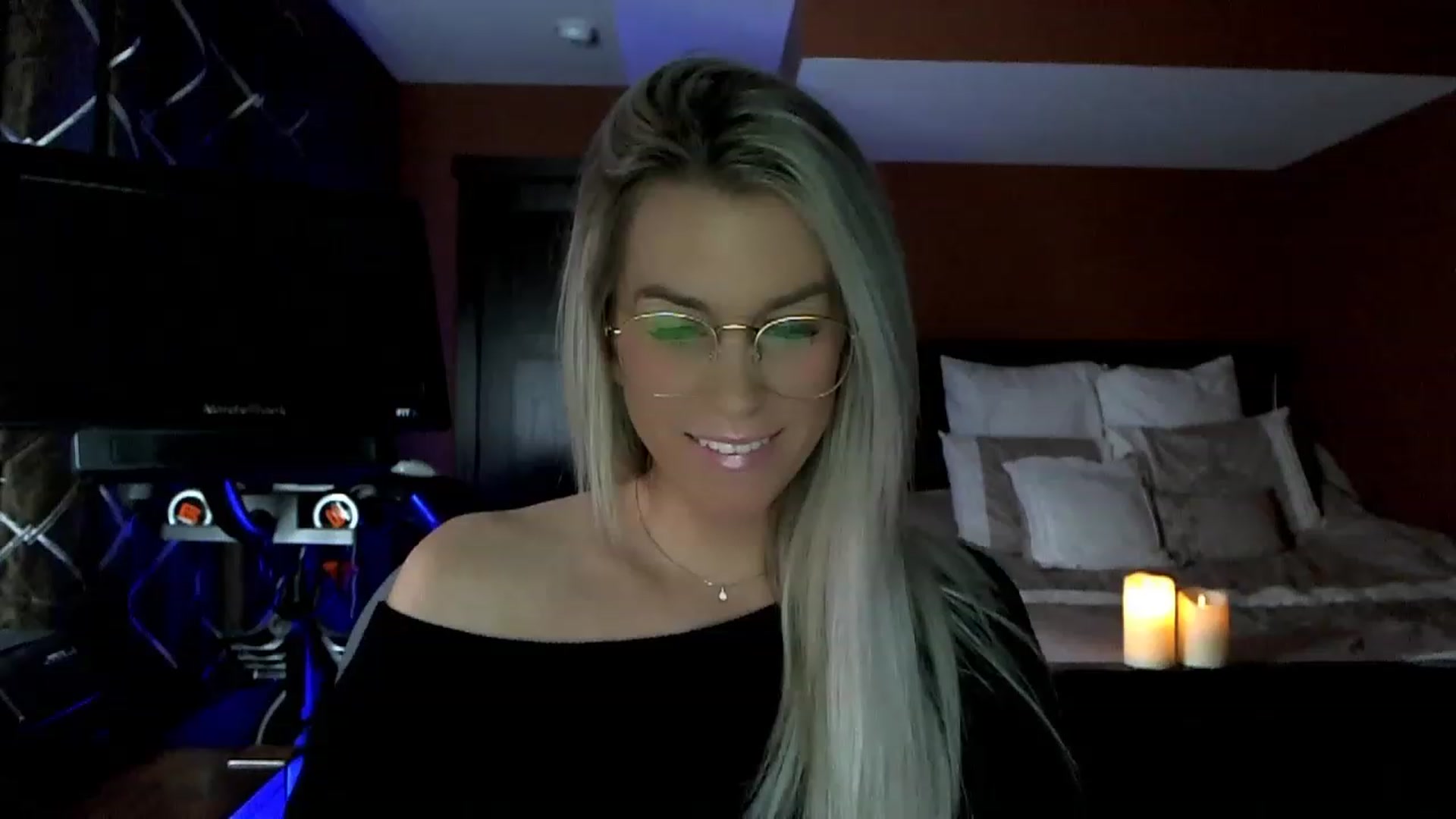 Gallery image thumbnail from Cora9's myfreecams stream on, 12/28/2022, 05:33 image 18 of 20