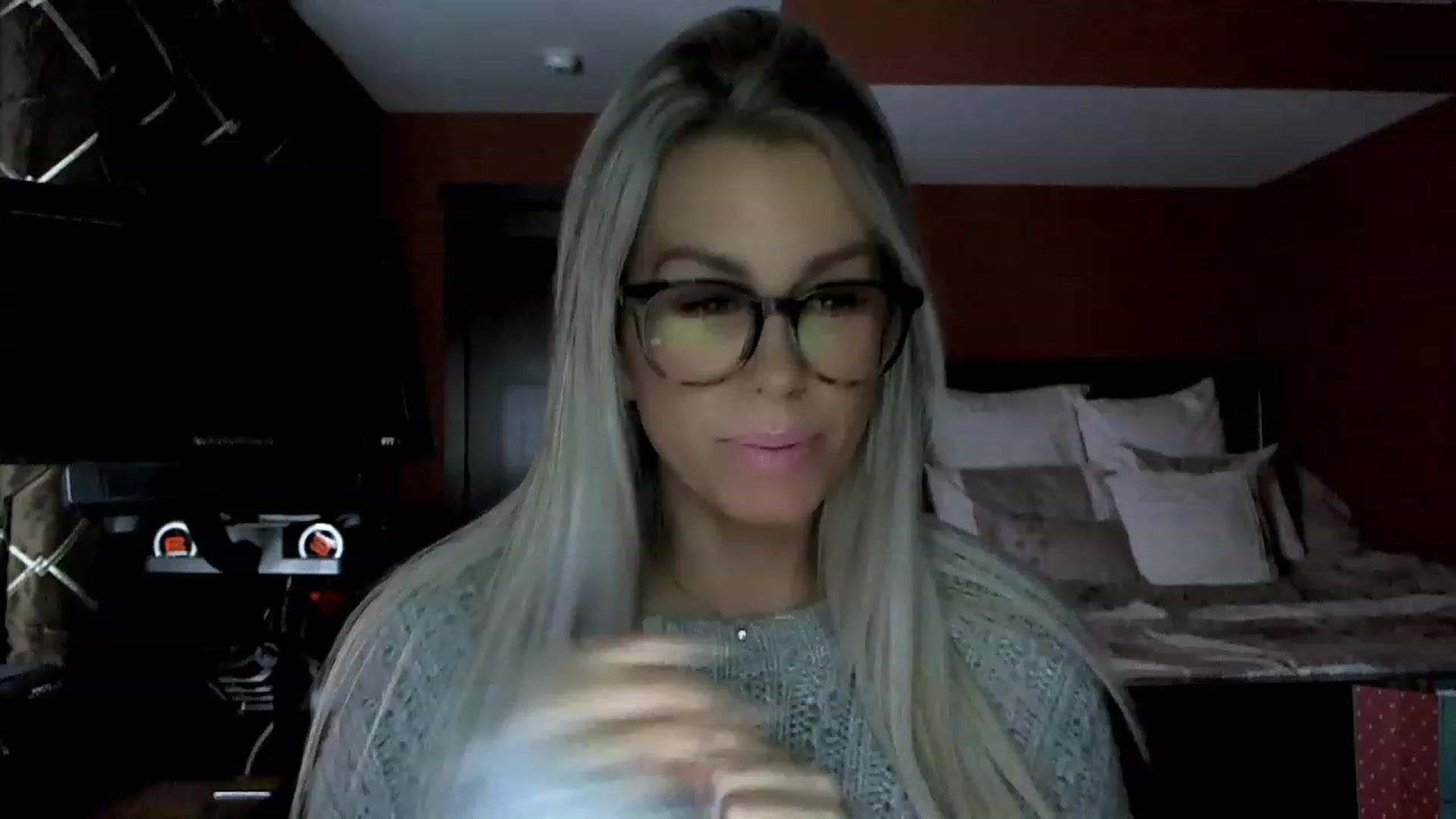 Gallery image thumbnail from Cora9's myfreecams stream on, 01/10/2023, 04:57 image 7 of 20