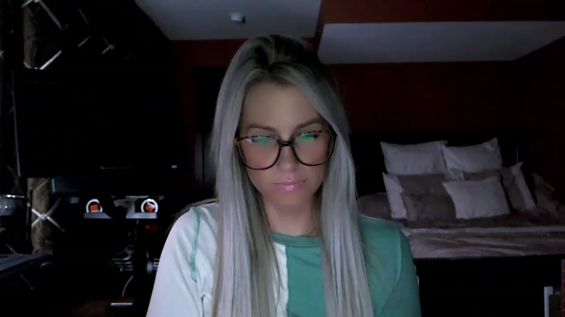 Gallery image thumbnail from Cora9's myfreecams stream on, 01/12/2023, 05:50 image 19 of 20