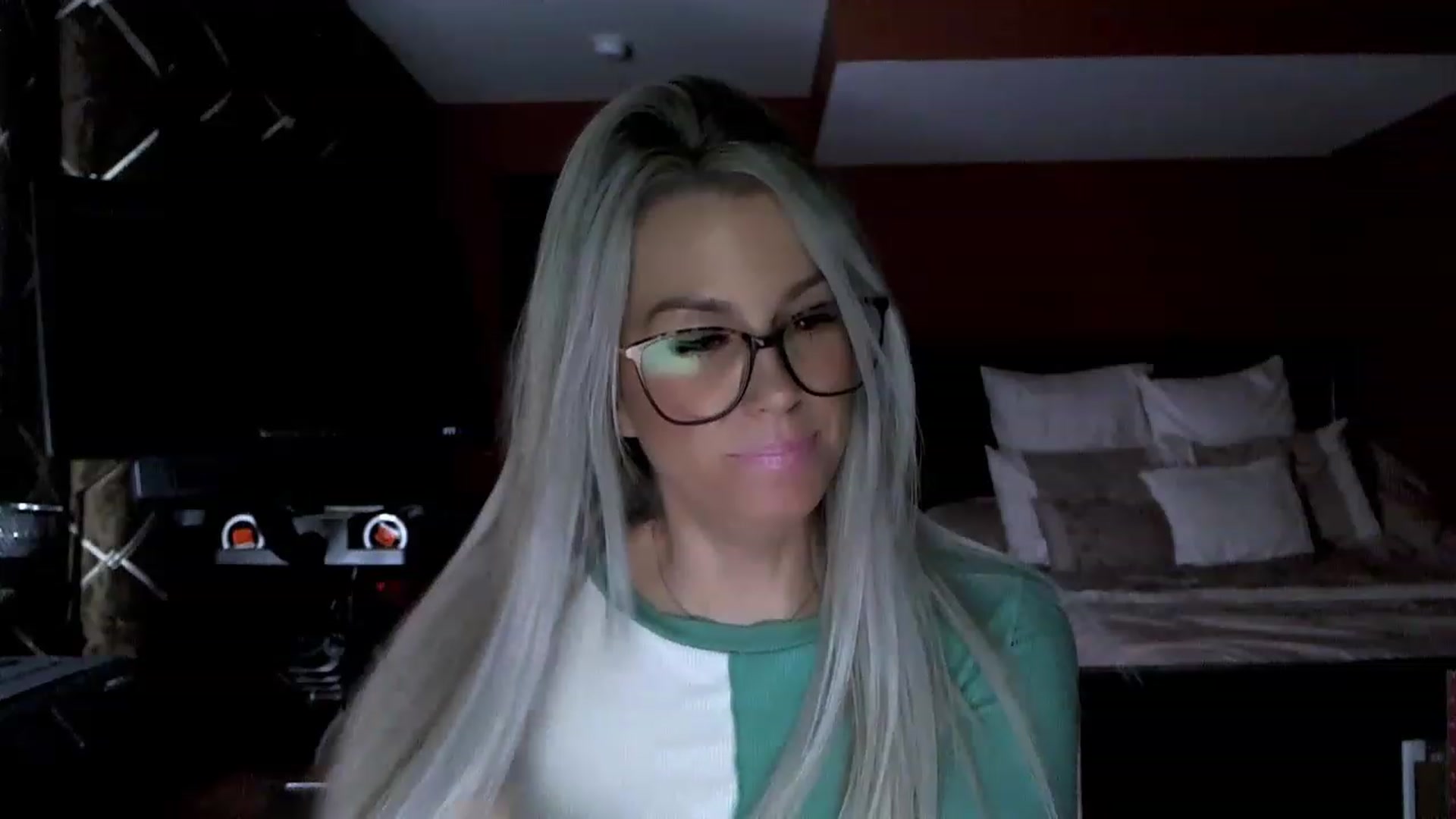 Gallery image thumbnail from Cora9's myfreecams stream on, 01/12/2023, 05:50 image 18 of 20