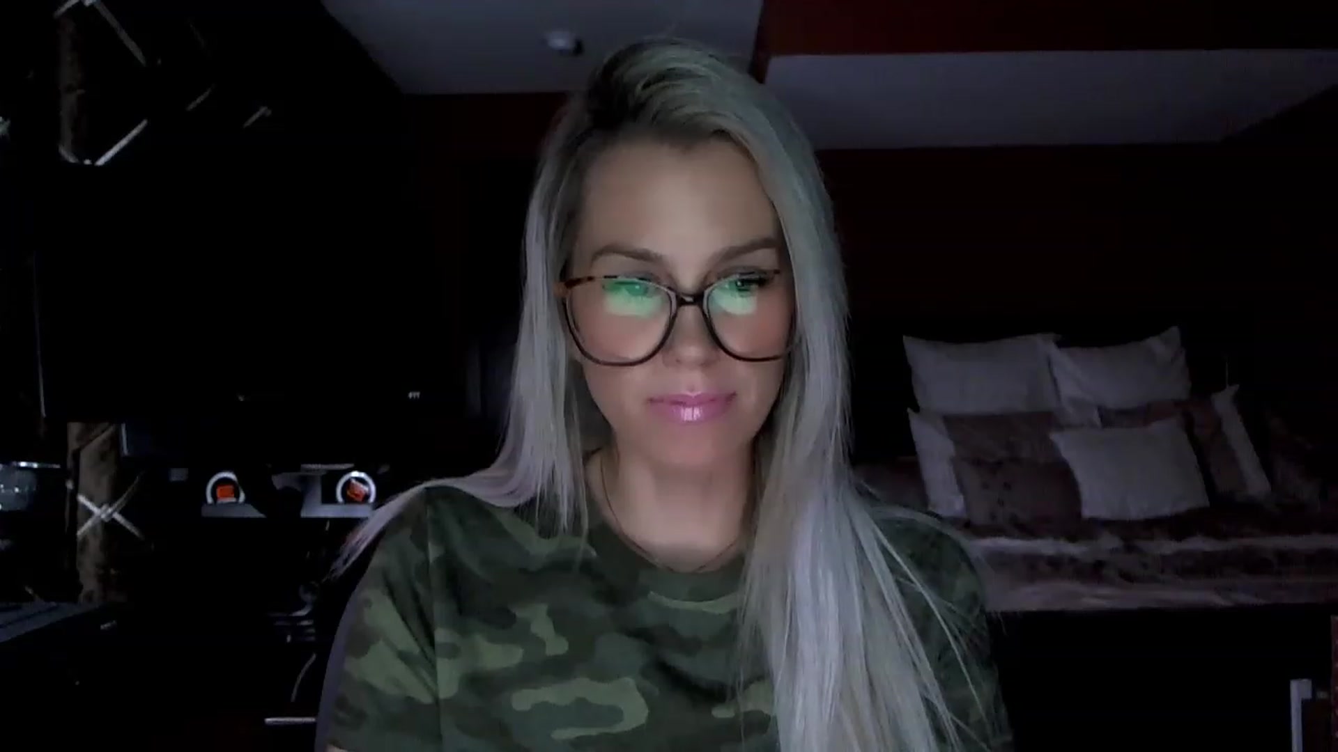Gallery image thumbnail from Cora9's myfreecams stream on, 01/17/2023, 04:05 image 2 of 20