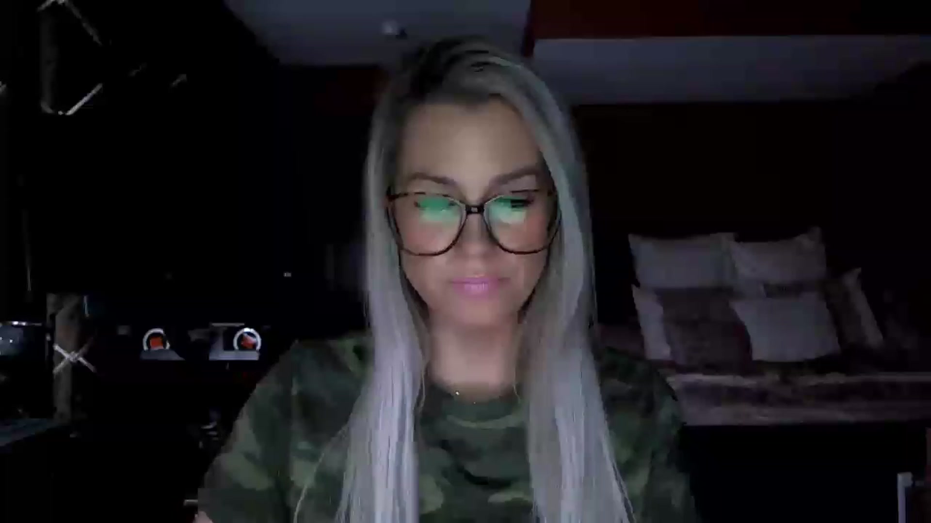 Gallery image thumbnail from Cora9's myfreecams stream on, 01/17/2023, 04:05 image 16 of 20