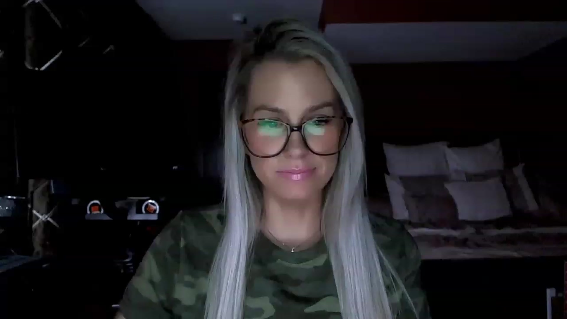 Gallery image thumbnail from Cora9's myfreecams stream on, 01/17/2023, 04:05 image 19 of 20