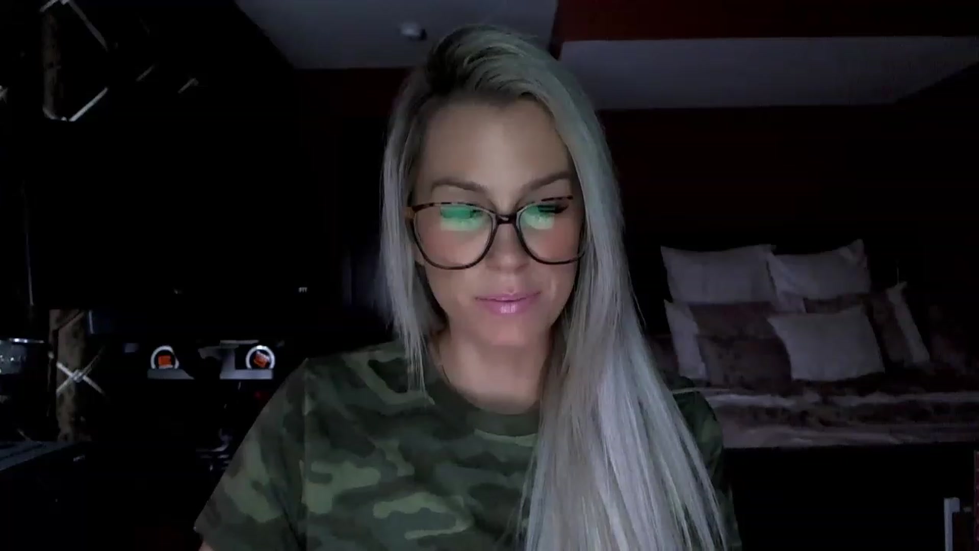 Gallery image thumbnail from Cora9's myfreecams stream on, 01/17/2023, 04:05 image 7 of 20