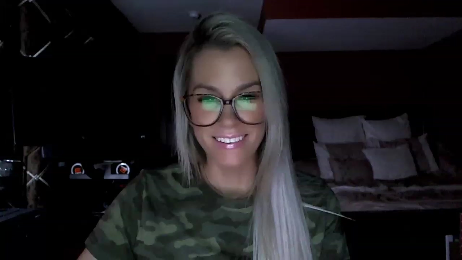 Gallery image thumbnail from Cora9's myfreecams stream on, 01/17/2023, 04:05 image 9 of 20