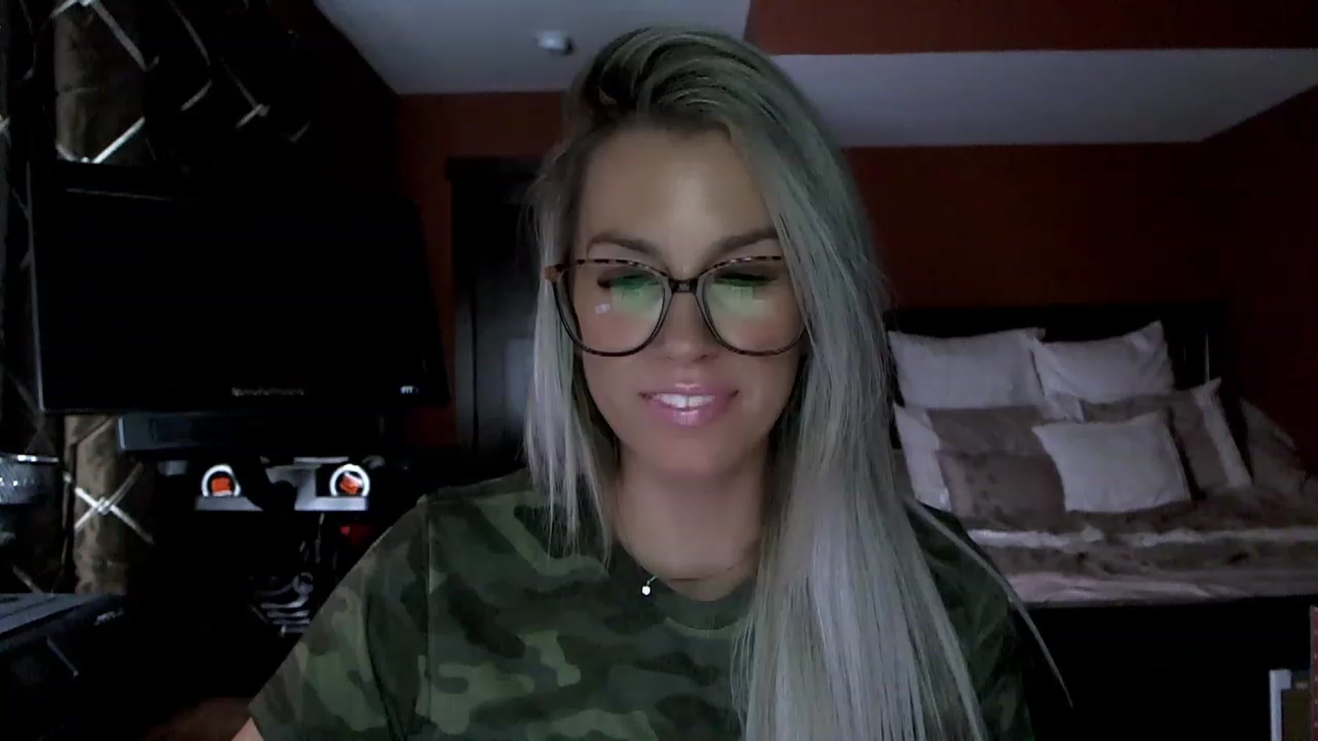 Gallery image thumbnail from Cora9's myfreecams stream on, 01/17/2023, 05:46 image 18 of 20