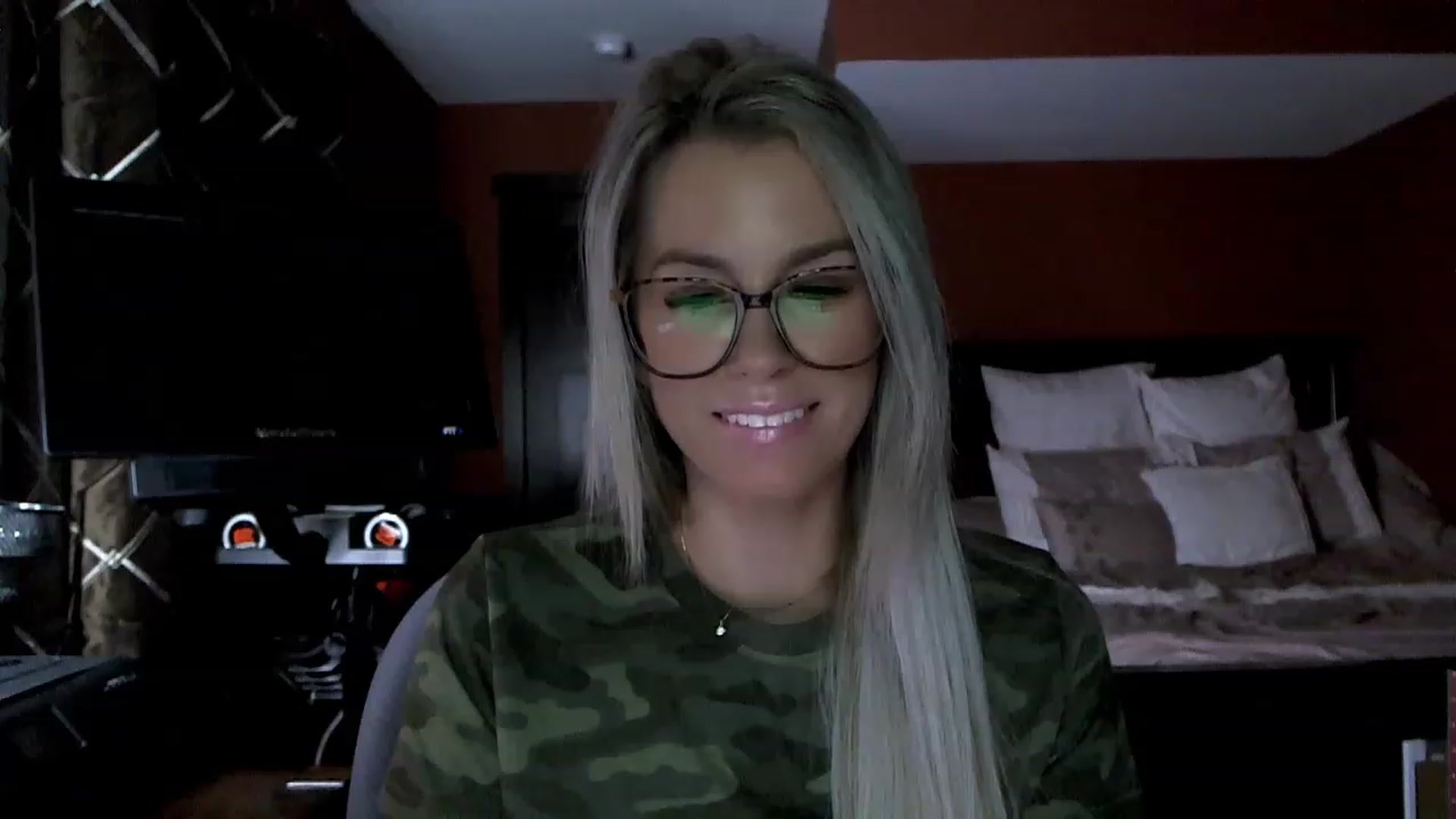 Gallery image thumbnail from Cora9's myfreecams stream on, 01/17/2023, 05:46 image 16 of 20