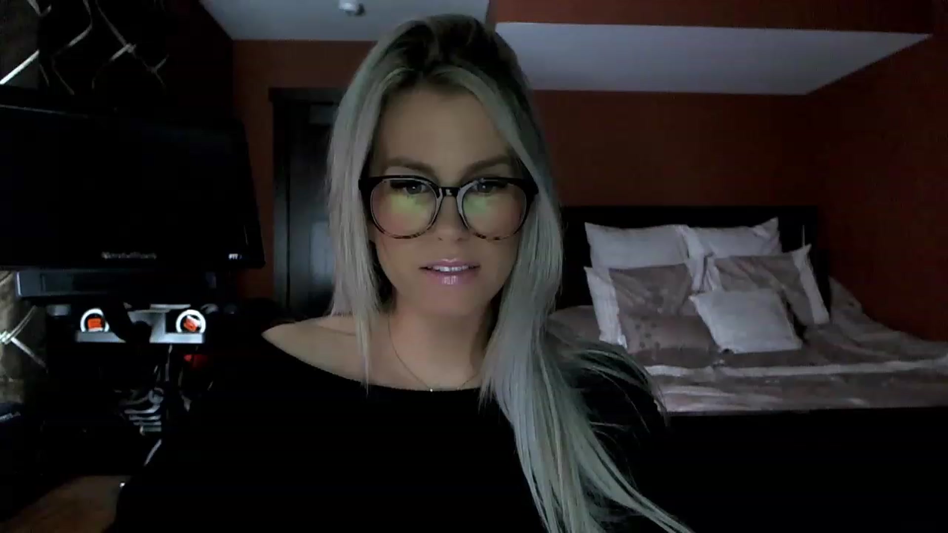 Gallery image thumbnail from Cora9's myfreecams stream on, 01/26/2023, 05:45 image 2 of 20