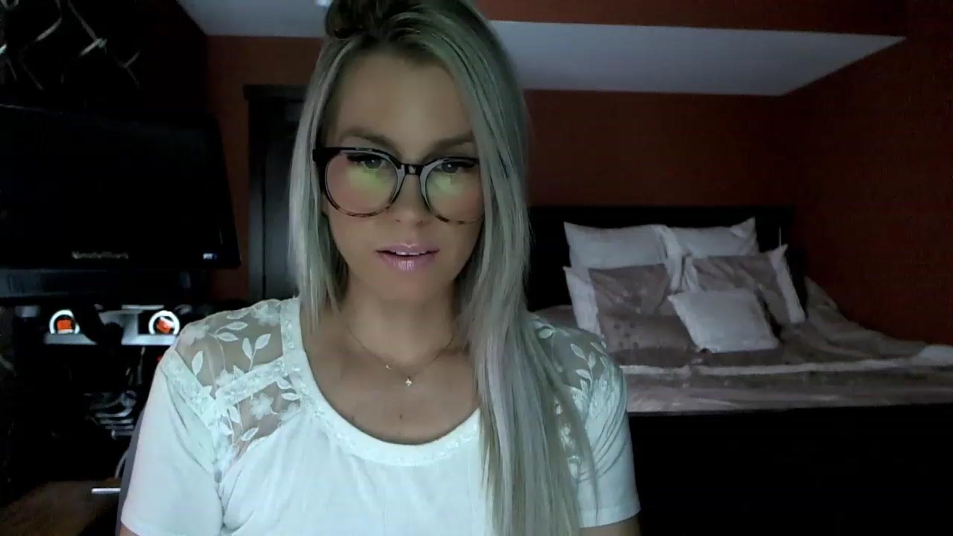 Gallery image thumbnail from Cora9's myfreecams stream on, 01/27/2023, 05:50 image 8 of 20