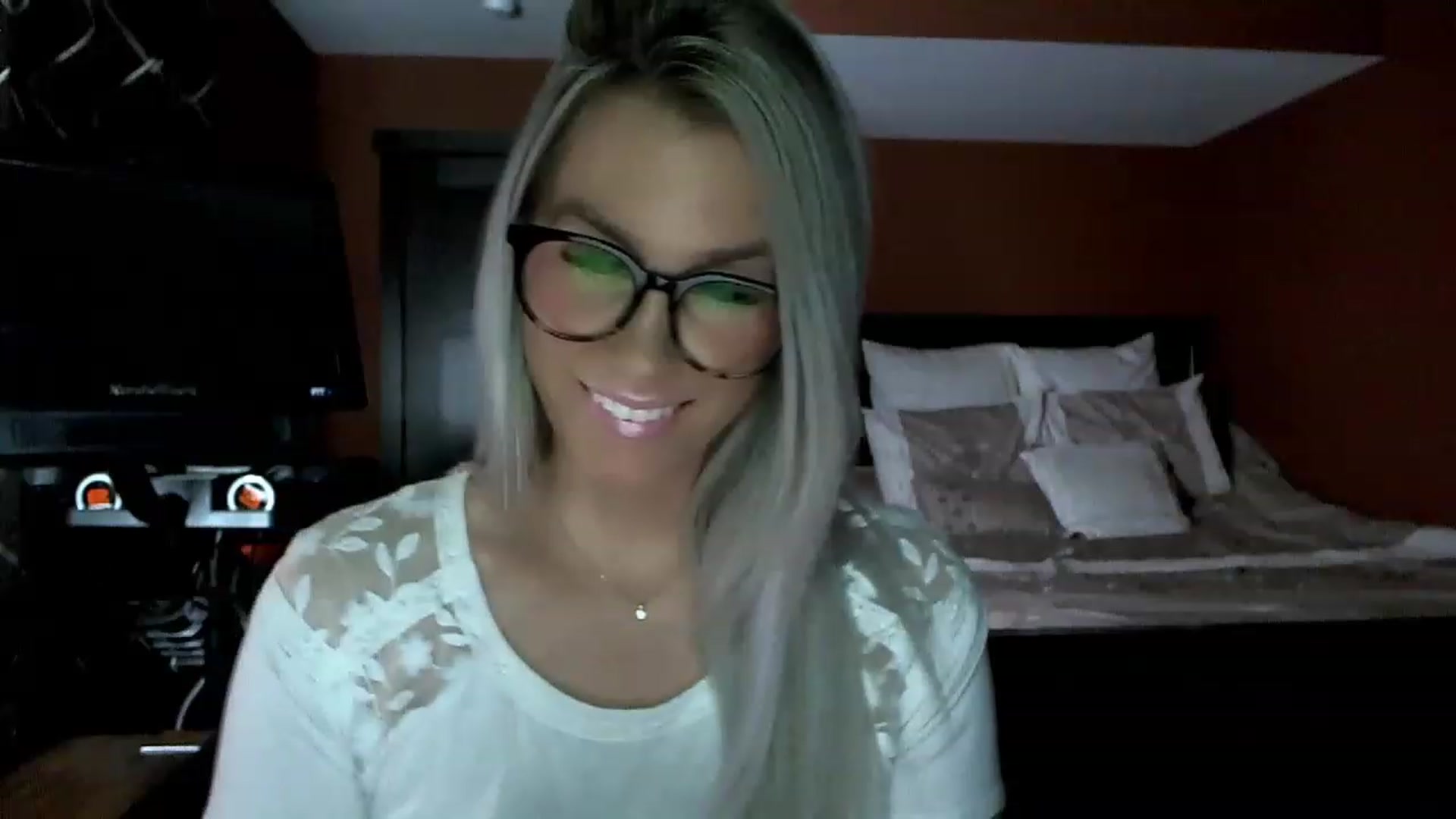 Gallery image thumbnail from Cora9's myfreecams stream on, 01/27/2023, 05:50 image 10 of 20