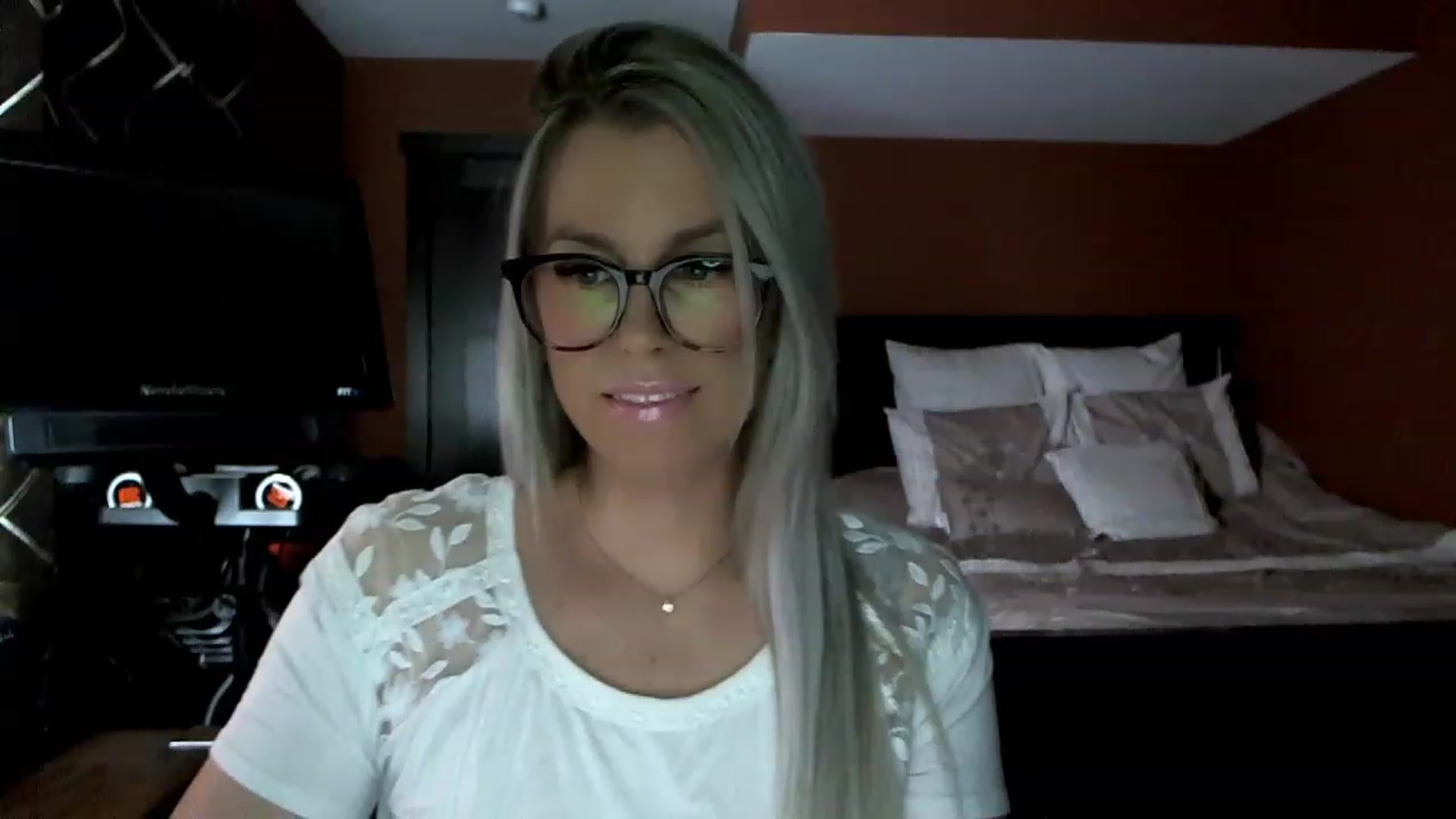 Gallery image thumbnail from Cora9's myfreecams stream on, 01/27/2023, 05:50 image 3 of 20