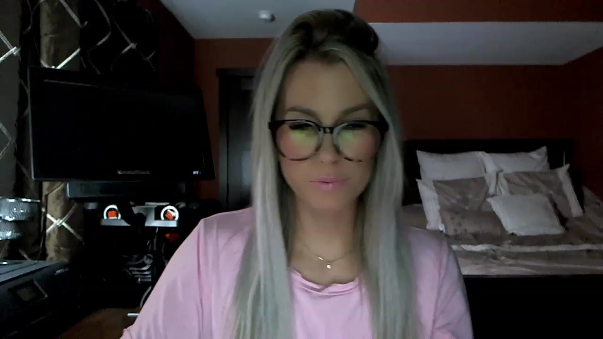 Gallery image thumbnail from Cora9's myfreecams stream on, 01/31/2023, 04:11 image 18 of 20