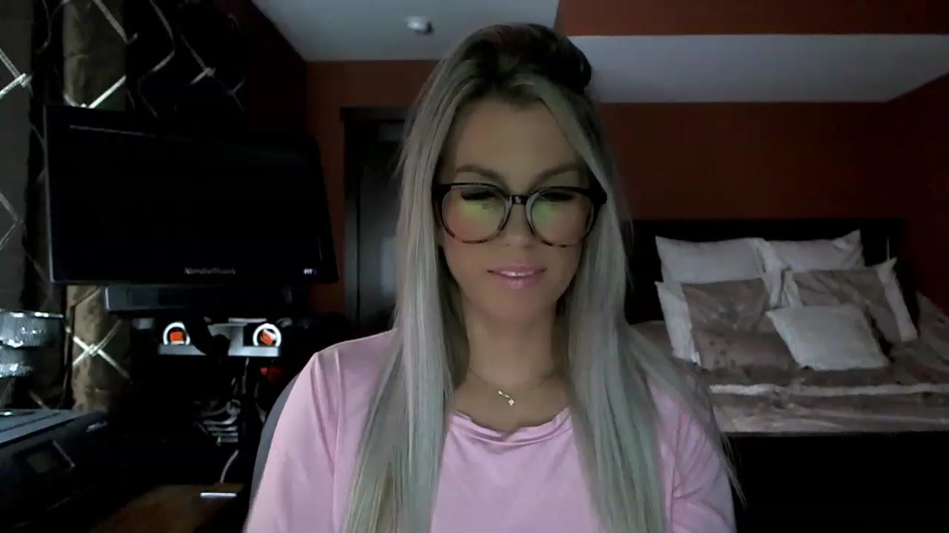 Gallery image thumbnail from Cora9's myfreecams stream on, 01/31/2023, 04:11 image 11 of 20