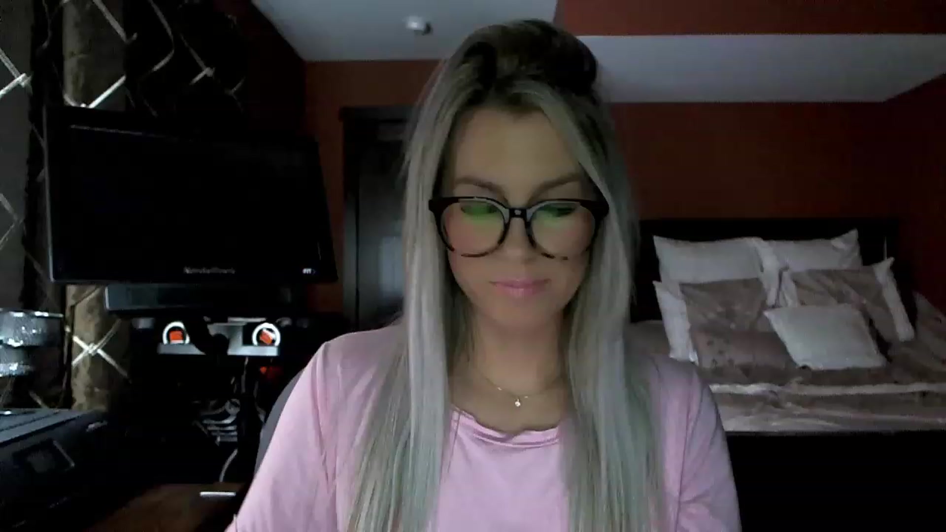 Gallery image thumbnail from Cora9's myfreecams stream on, 01/31/2023, 04:11 image 14 of 20