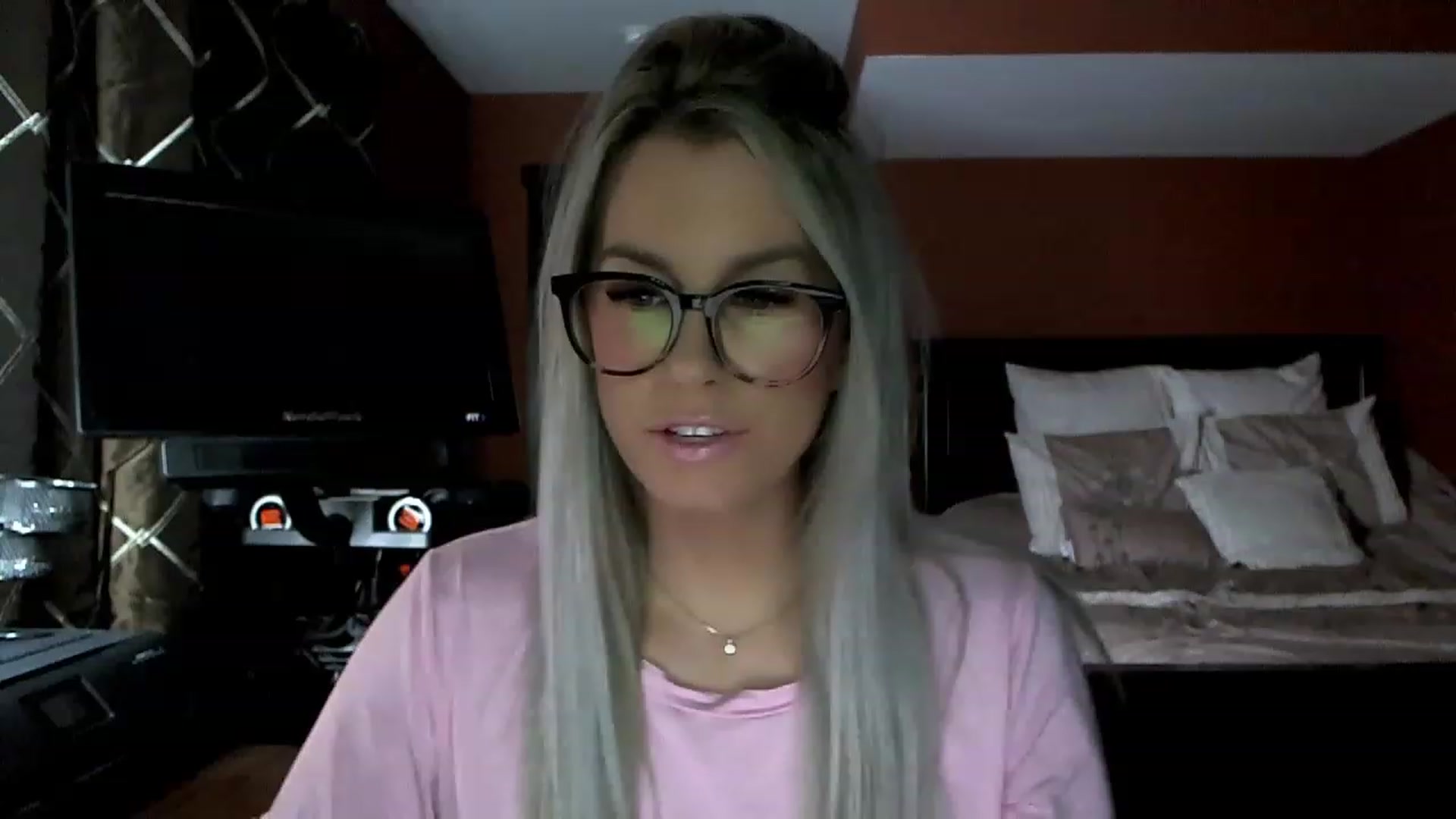 Gallery image thumbnail from Cora9's myfreecams stream on, 01/31/2023, 04:11 image 6 of 20