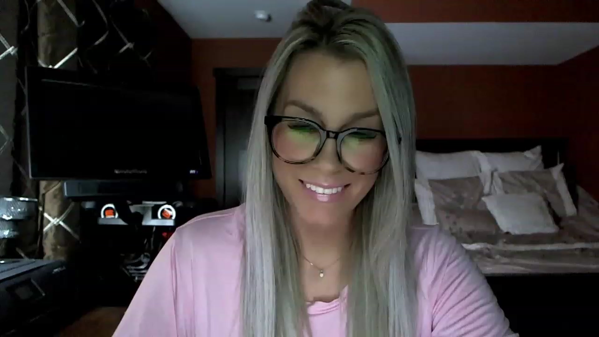 Gallery image thumbnail from Cora9's myfreecams stream on, 01/31/2023, 05:26 image 7 of 20