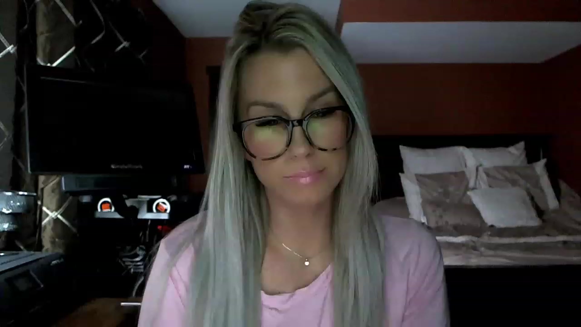 Gallery image thumbnail from Cora9's myfreecams stream on, 01/31/2023, 05:26 image 1 of 20