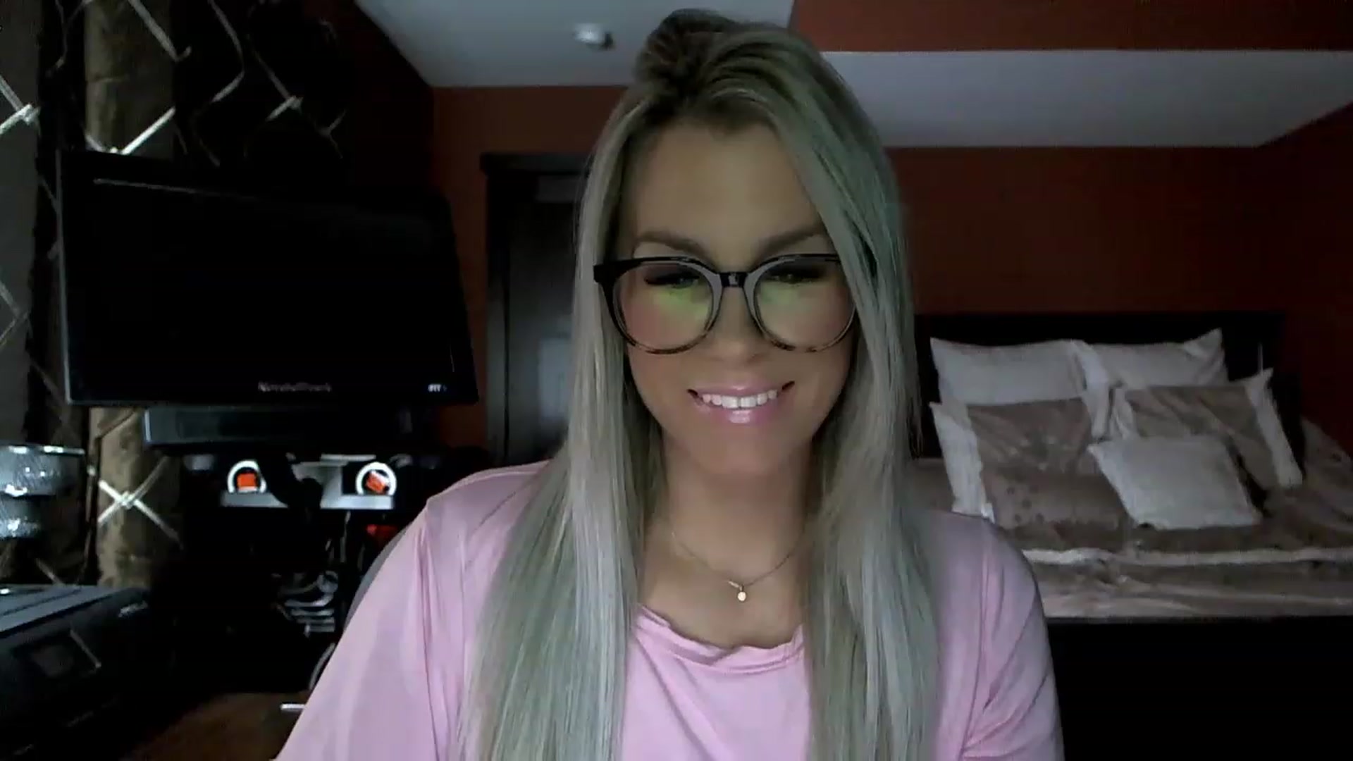 Gallery image thumbnail from Cora9's myfreecams stream on, 01/31/2023, 05:26 image 4 of 20