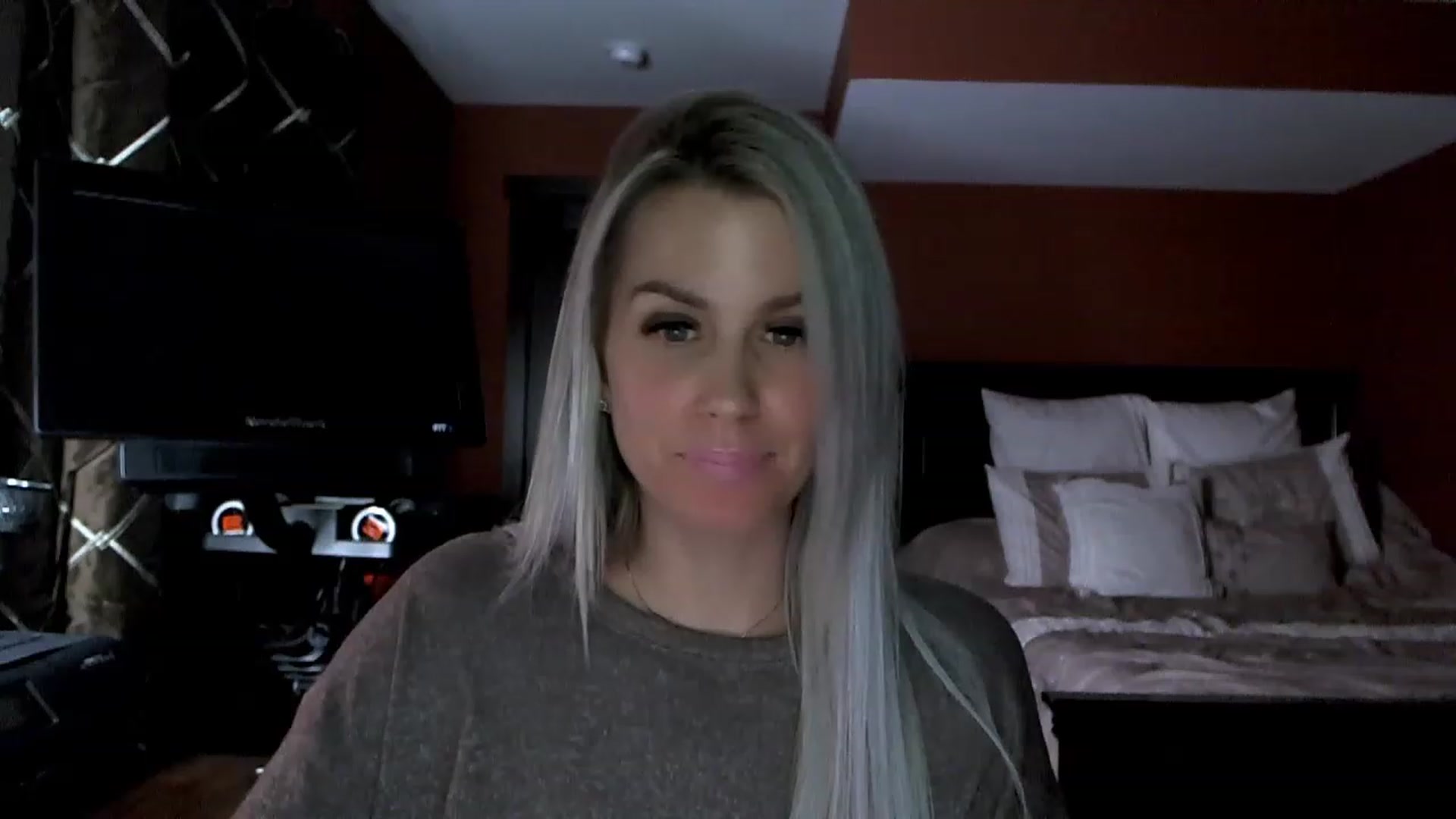 Gallery image thumbnail from Cora9's myfreecams stream on, 02/03/2023, 05:02 image 10 of 20