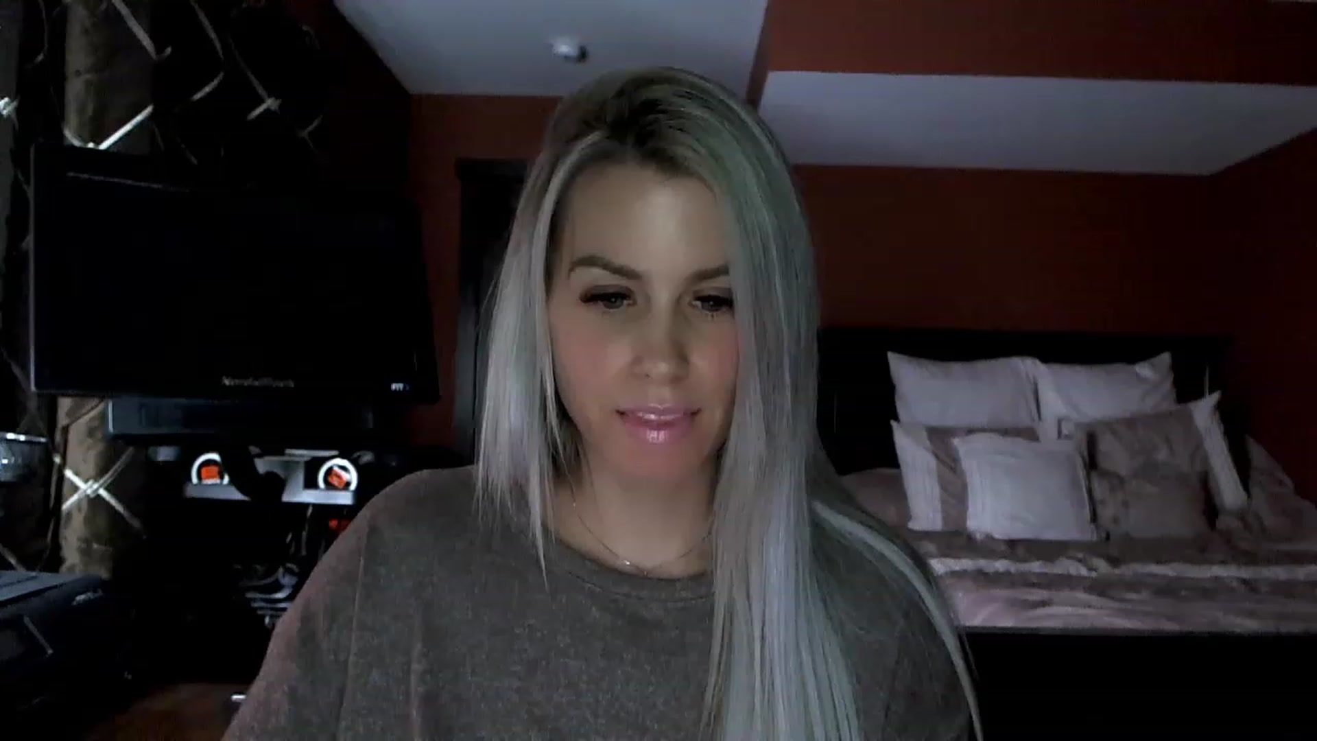 Gallery image thumbnail from Cora9's myfreecams stream on, 02/03/2023, 05:02 image 1 of 20