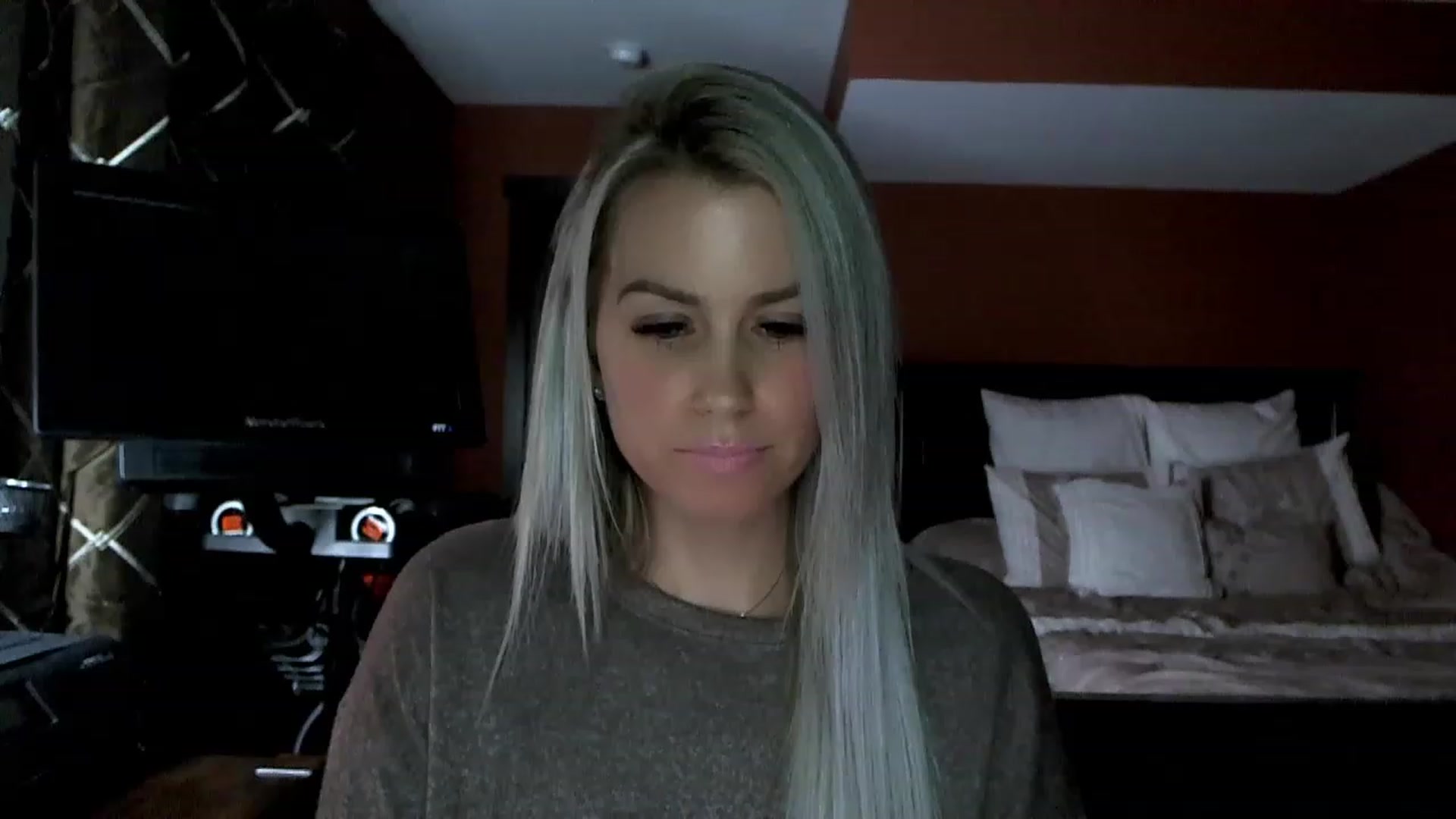 Gallery image thumbnail from Cora9's myfreecams stream on, 02/03/2023, 05:02 image 17 of 20