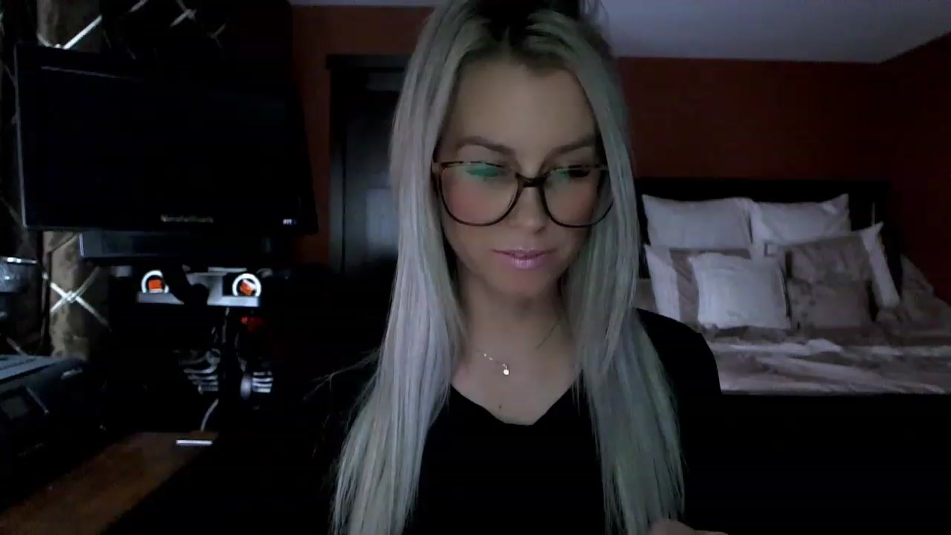 Gallery image thumbnail from Cora9's myfreecams stream on, 02/07/2023, 04:47 image 10 of 20