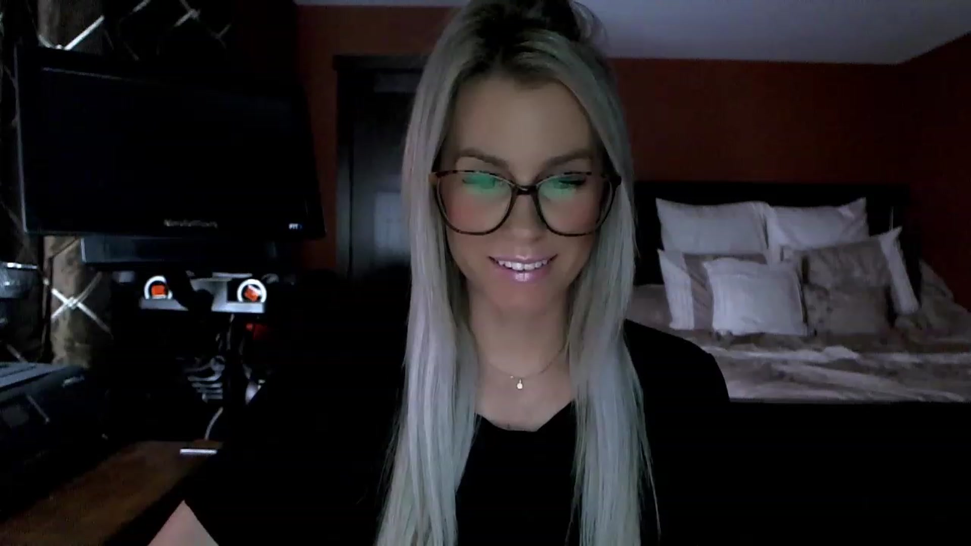 Gallery image thumbnail from Cora9's myfreecams stream on, 02/07/2023, 04:47 image 17 of 20
