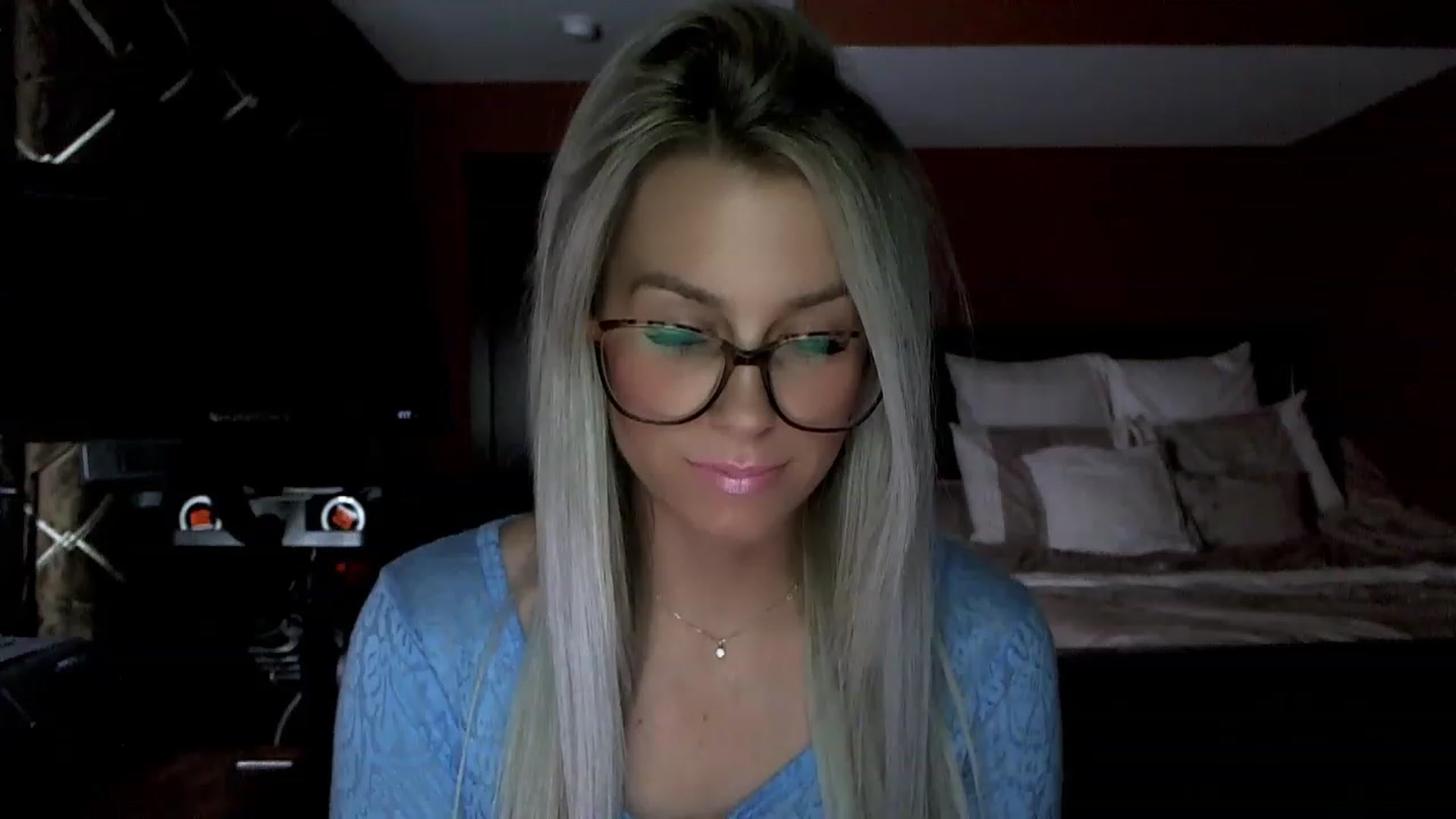 Gallery image thumbnail from Cora9's myfreecams stream on, 02/09/2023, 05:20 image 18 of 20