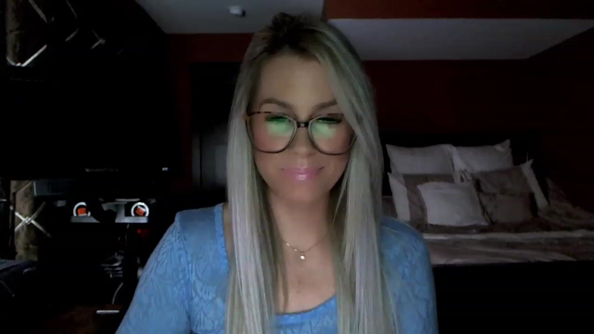 Gallery image thumbnail from Cora9's myfreecams stream on, 02/09/2023, 05:20 image 16 of 20
