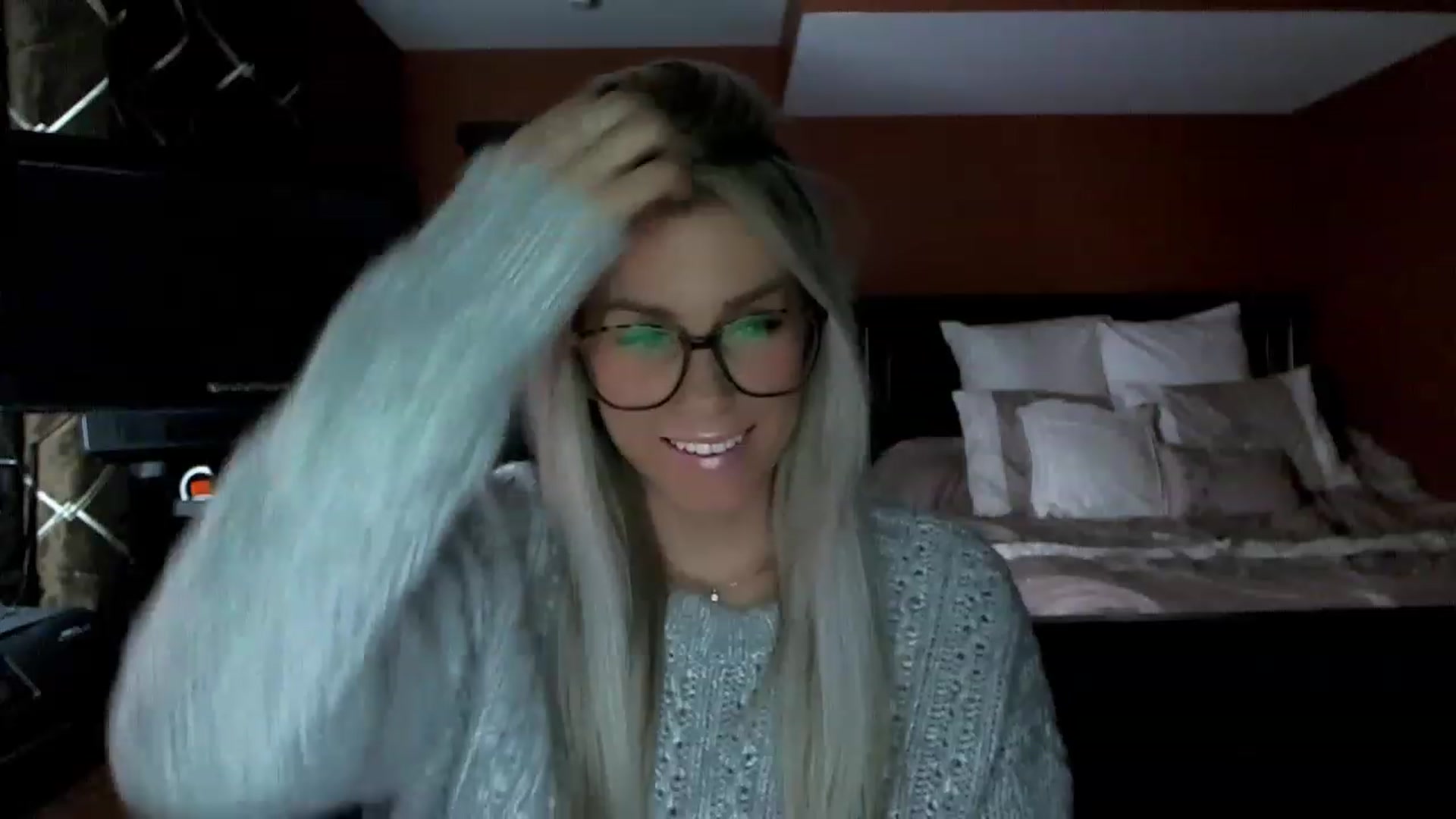 Gallery image thumbnail from Cora9's myfreecams stream on, 02/10/2023, 05:50 image 10 of 20