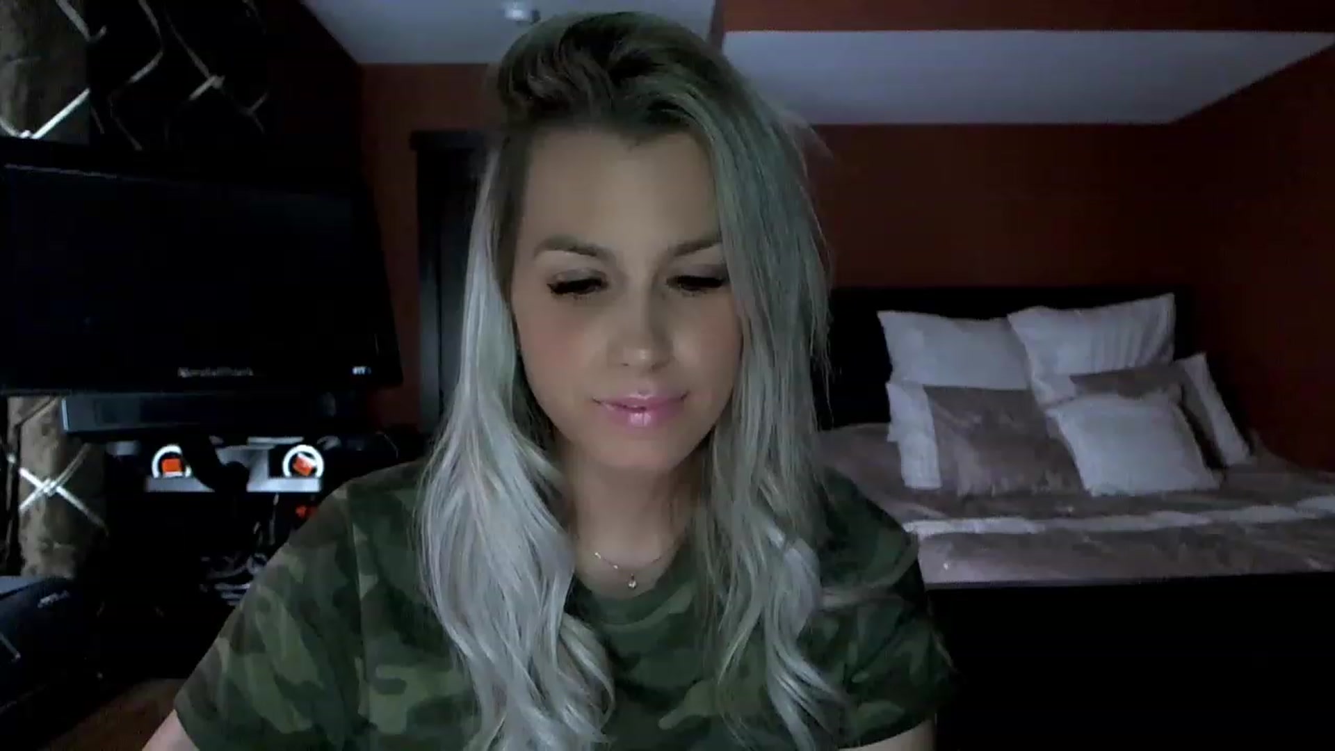 Gallery image thumbnail from Cora9's myfreecams stream on, 02/14/2023, 05:46 image 11 of 20