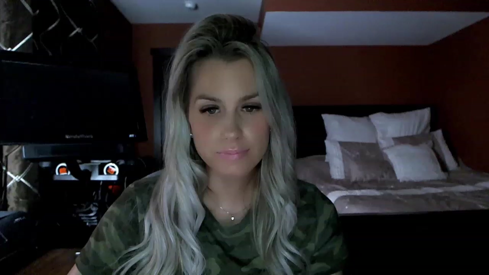 Gallery image thumbnail from Cora9's myfreecams stream on, 02/14/2023, 05:46 image 18 of 20