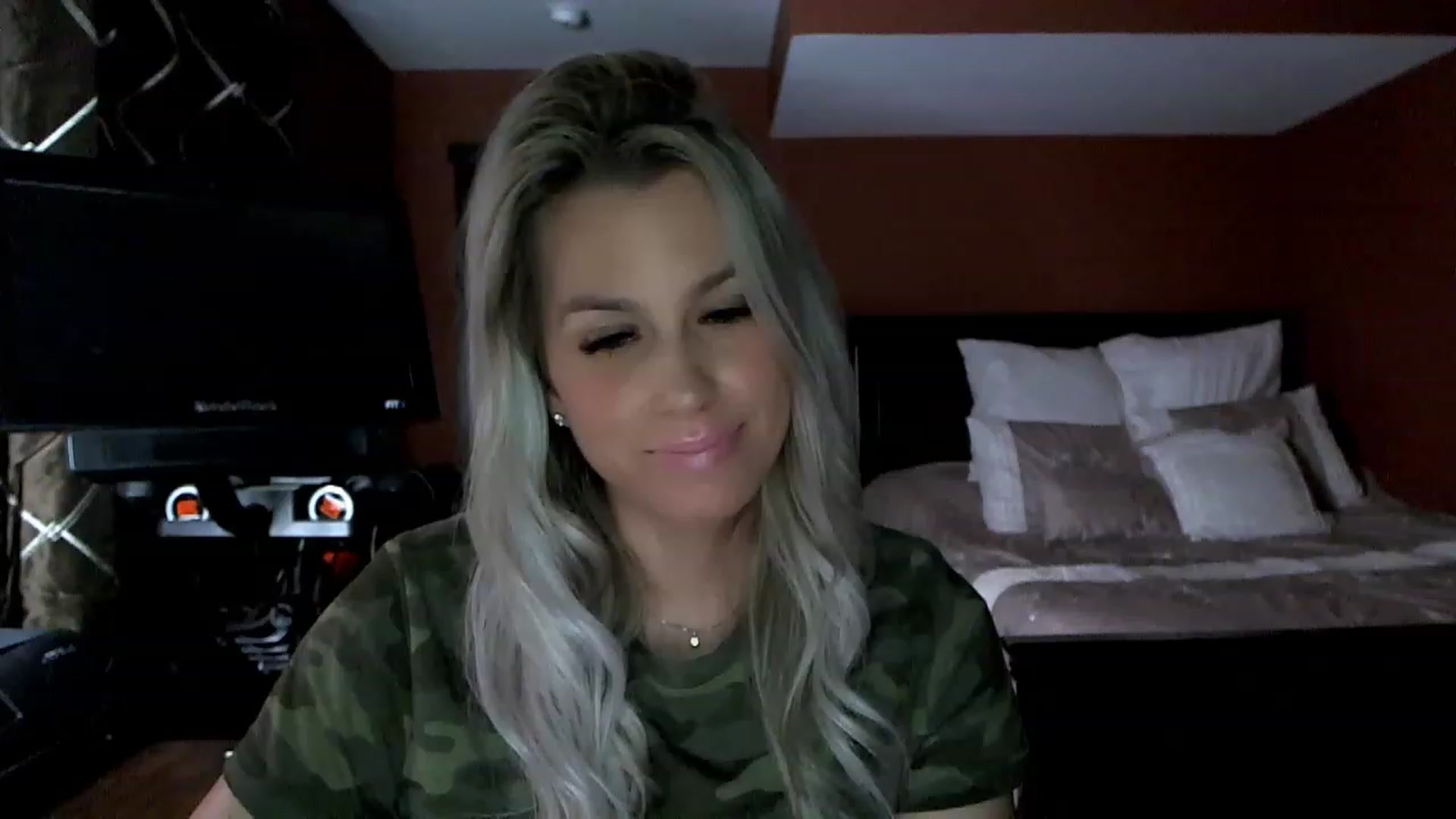 Gallery image thumbnail from Cora9's myfreecams stream on, 02/14/2023, 05:46 image 20 of 20