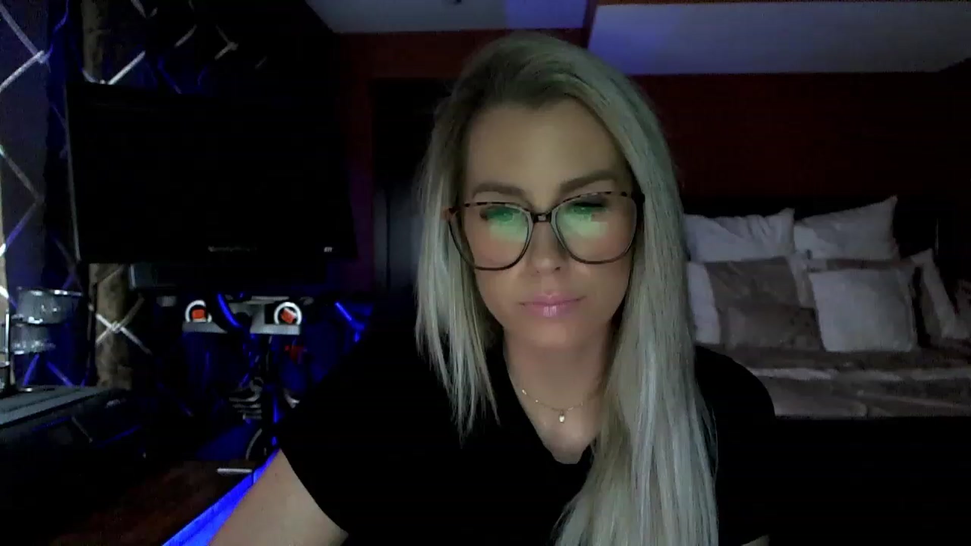 Gallery image thumbnail from Cora9's myfreecams stream on, 02/20/2023, 04:58 image 20 of 20