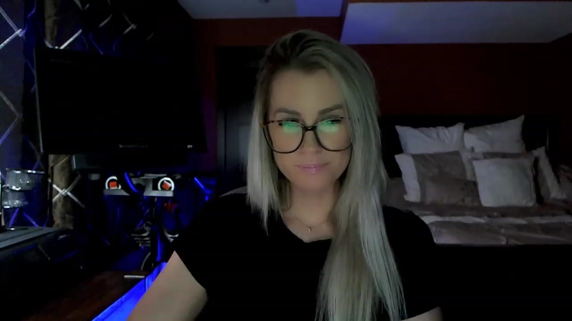 Gallery image thumbnail from Cora9's myfreecams stream on, 02/20/2023, 04:58 image 6 of 20