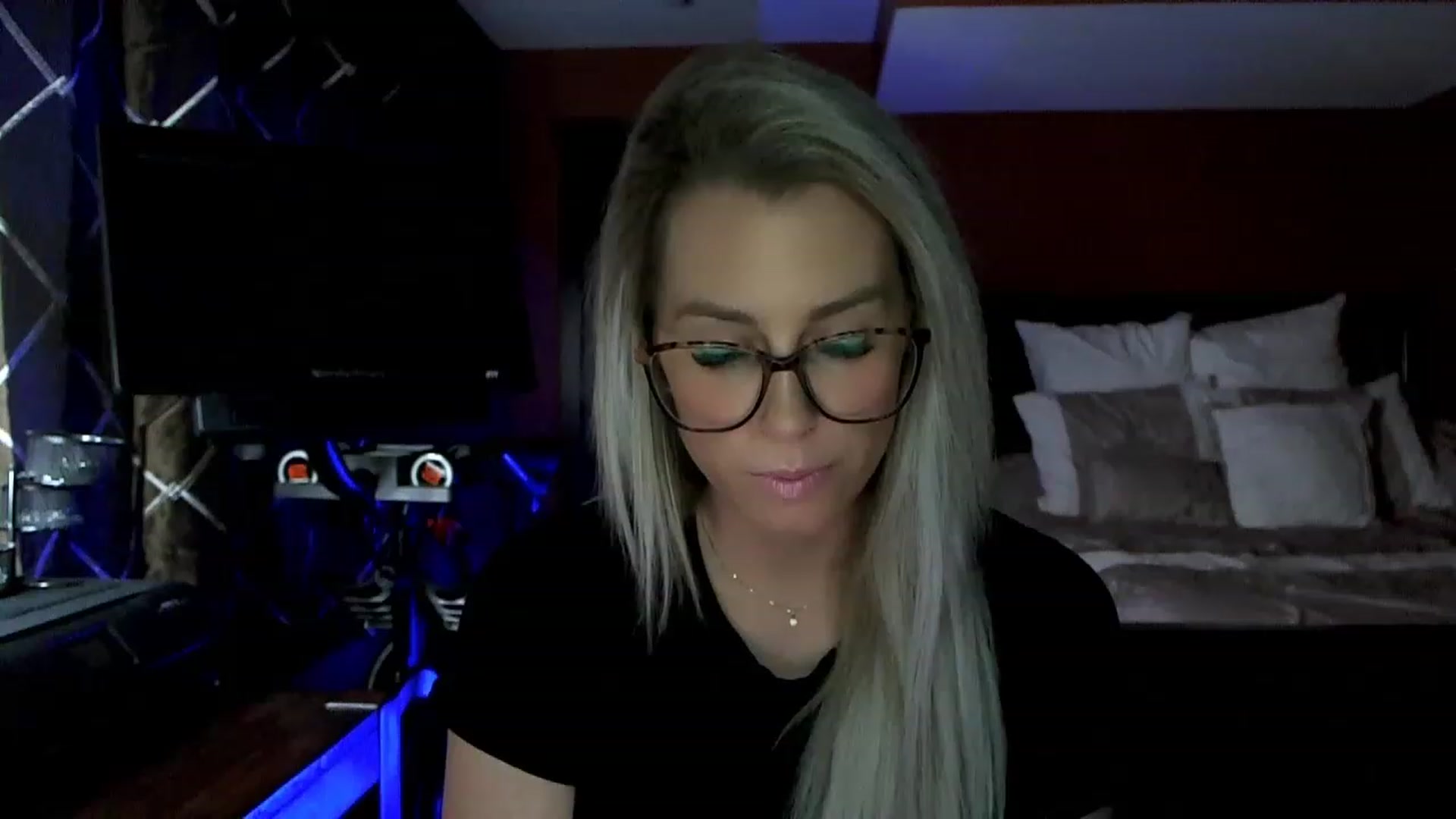 Gallery image thumbnail from Cora9's myfreecams stream on, 02/20/2023, 04:58 image 18 of 20